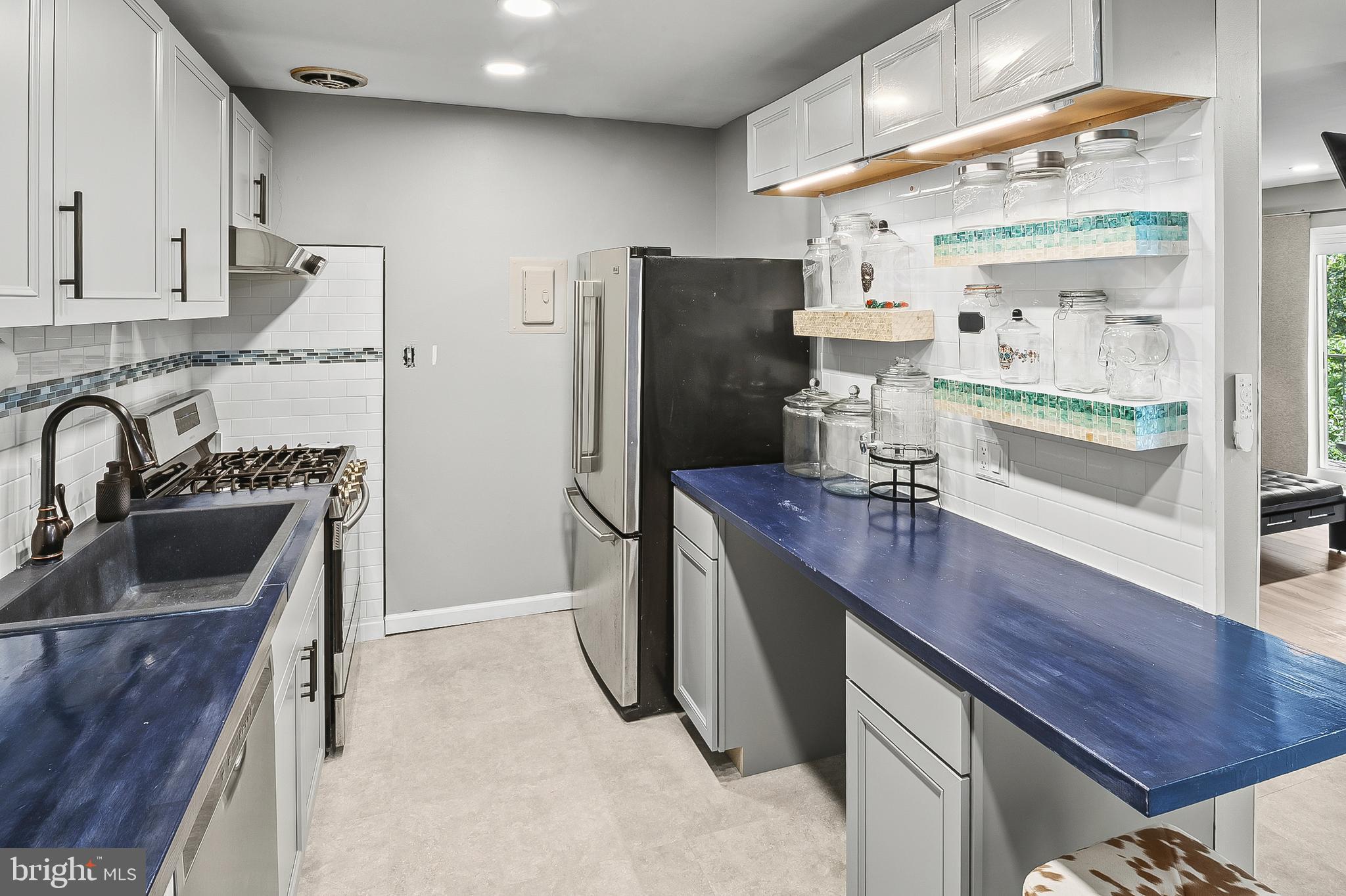 WALNUT GROVE - Residential