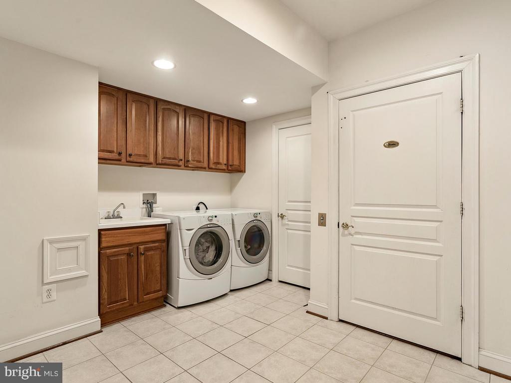 GLEN MEADOWS - Residential
