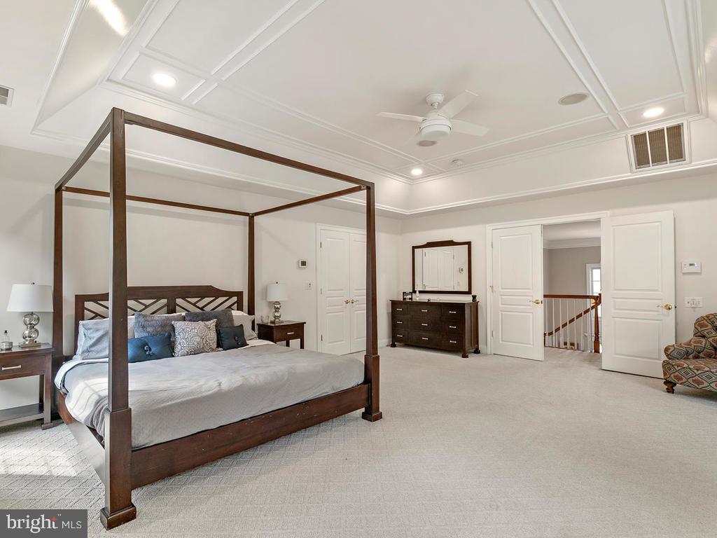 GLEN MEADOWS - Residential