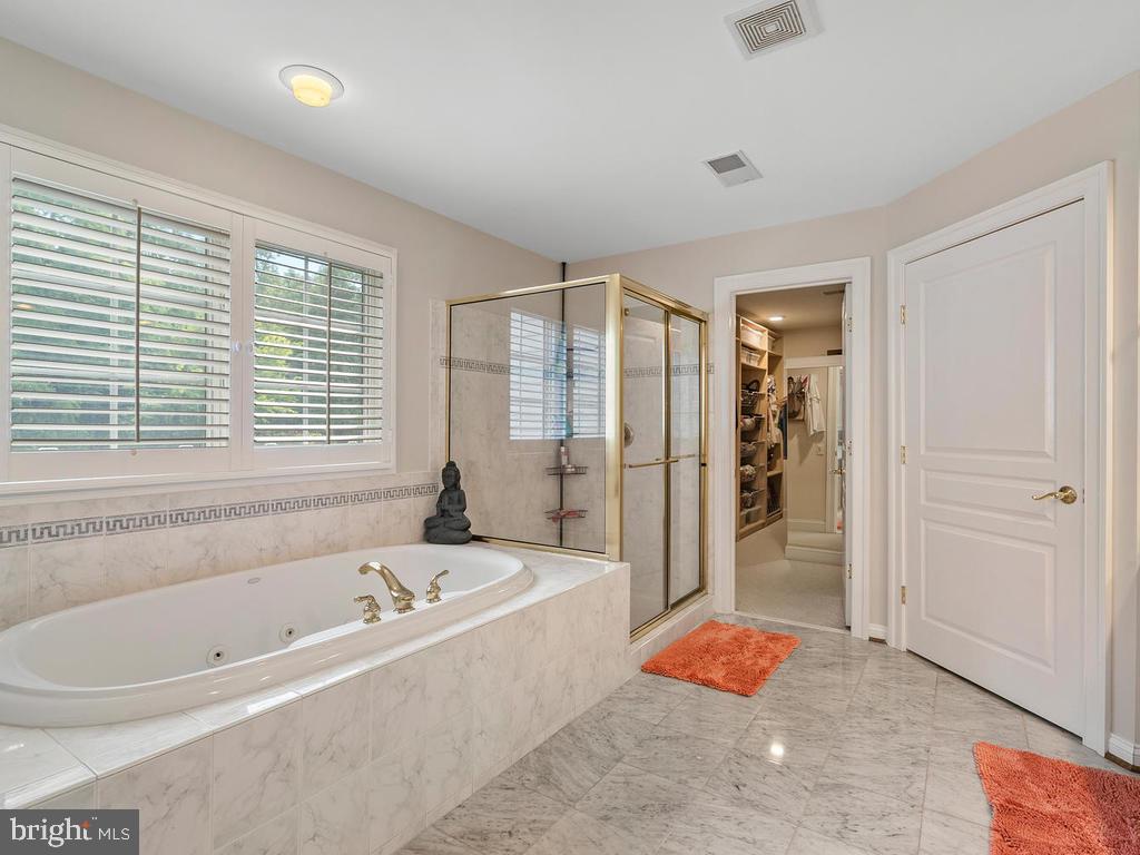GLEN MEADOWS - Residential