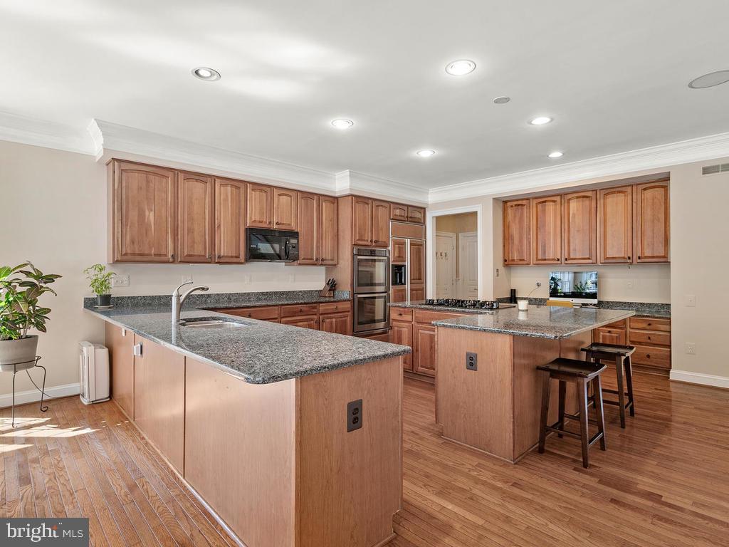 GLEN MEADOWS - Residential