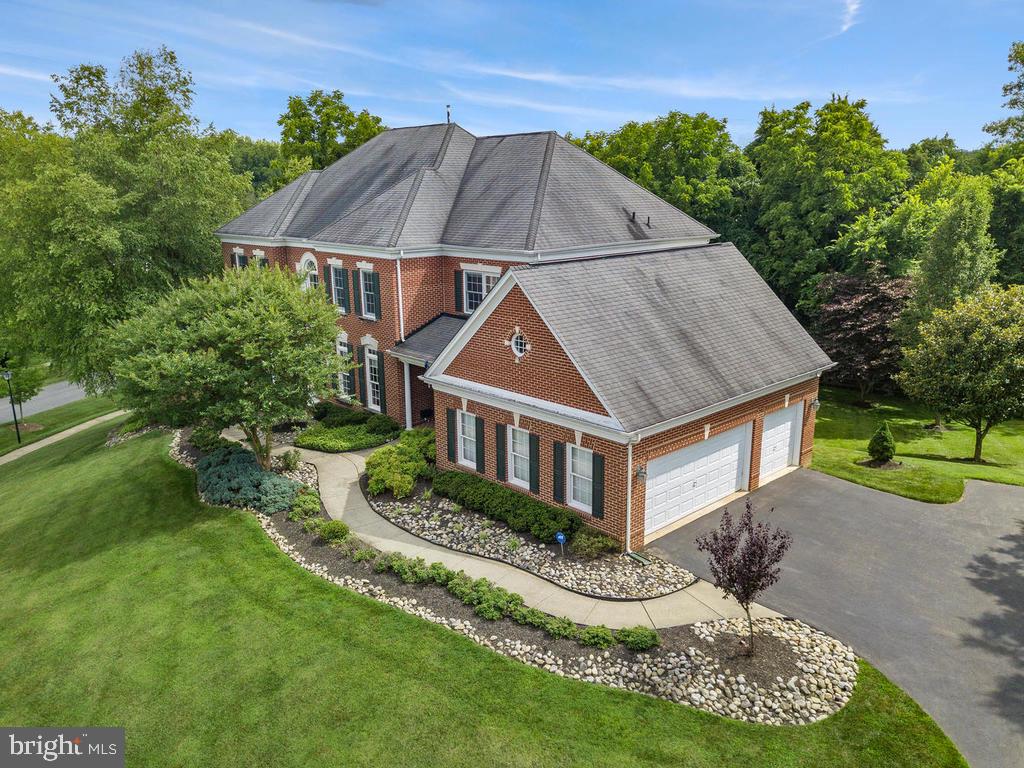 GLEN MEADOWS - Residential
