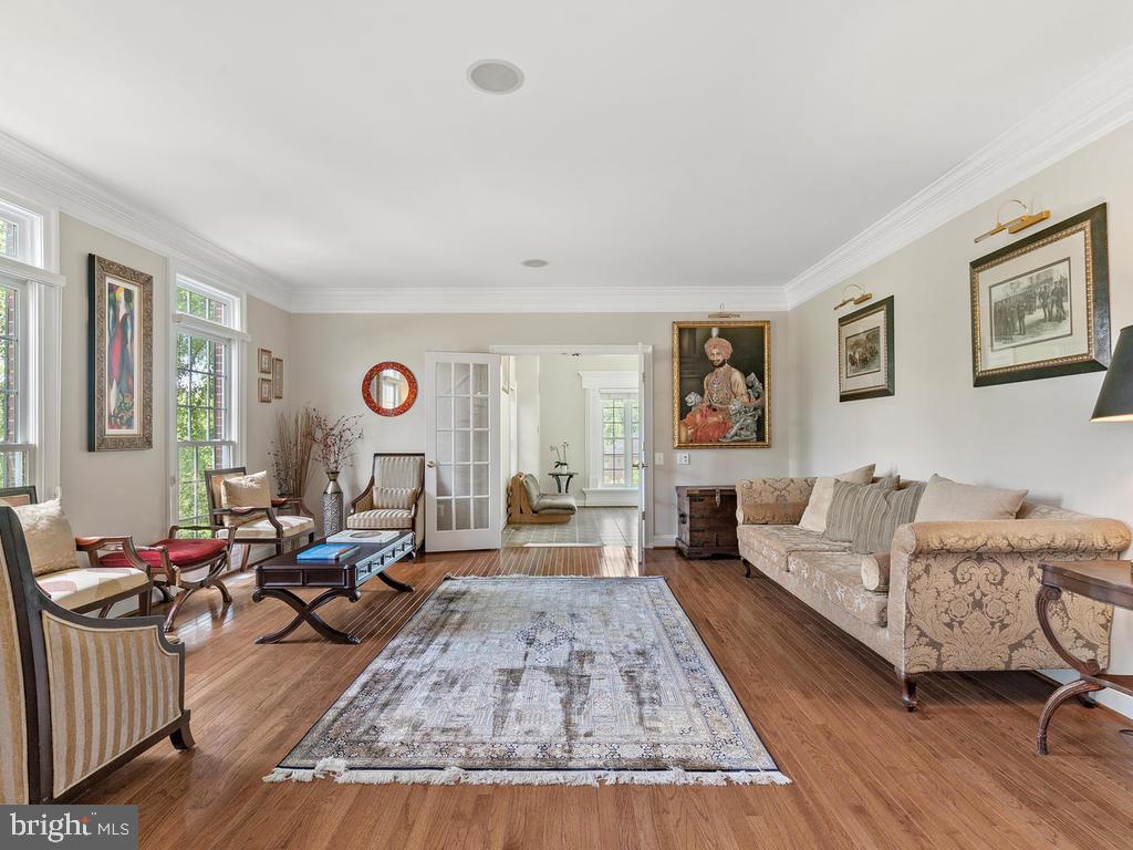GLEN MEADOWS - Residential