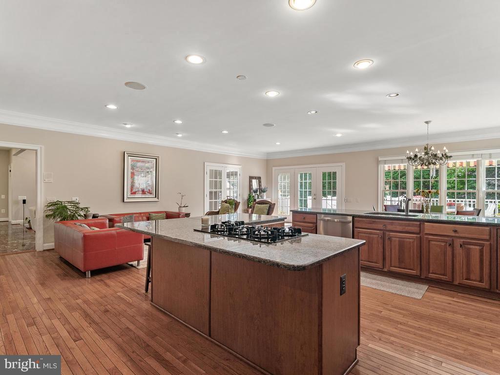 GLEN MEADOWS - Residential