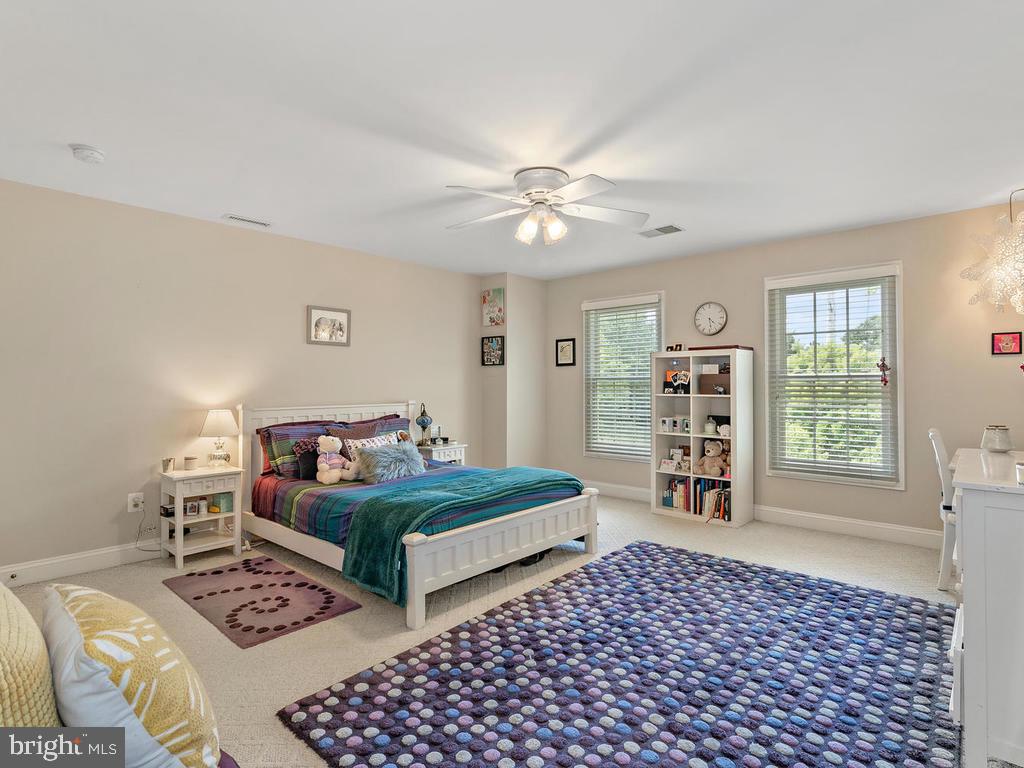 GLEN MEADOWS - Residential