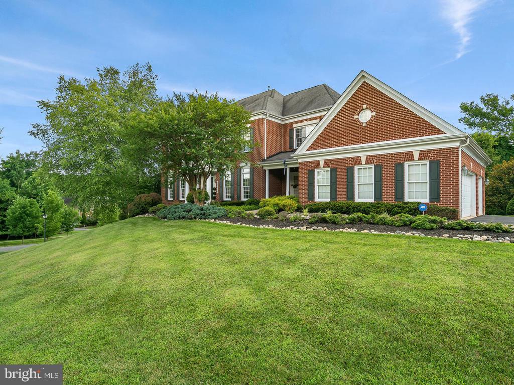 GLEN MEADOWS - Residential