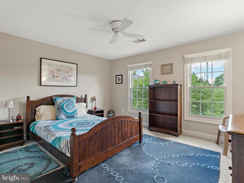 GLEN MEADOWS - Residential