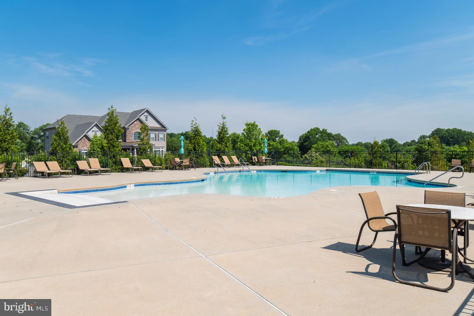 HIGH POINTE AT ST GE - Residential