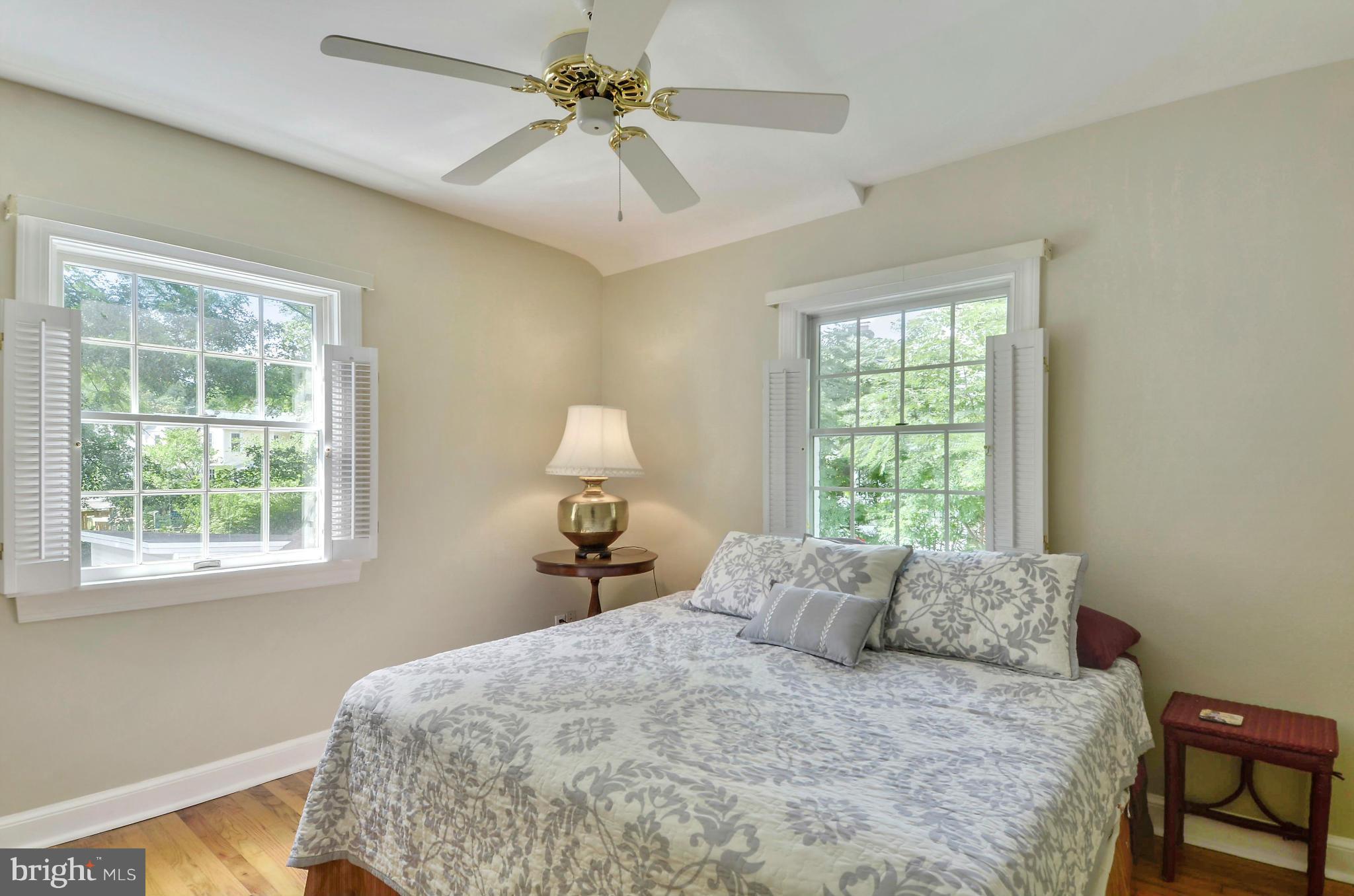 KENSINGTON - Residential