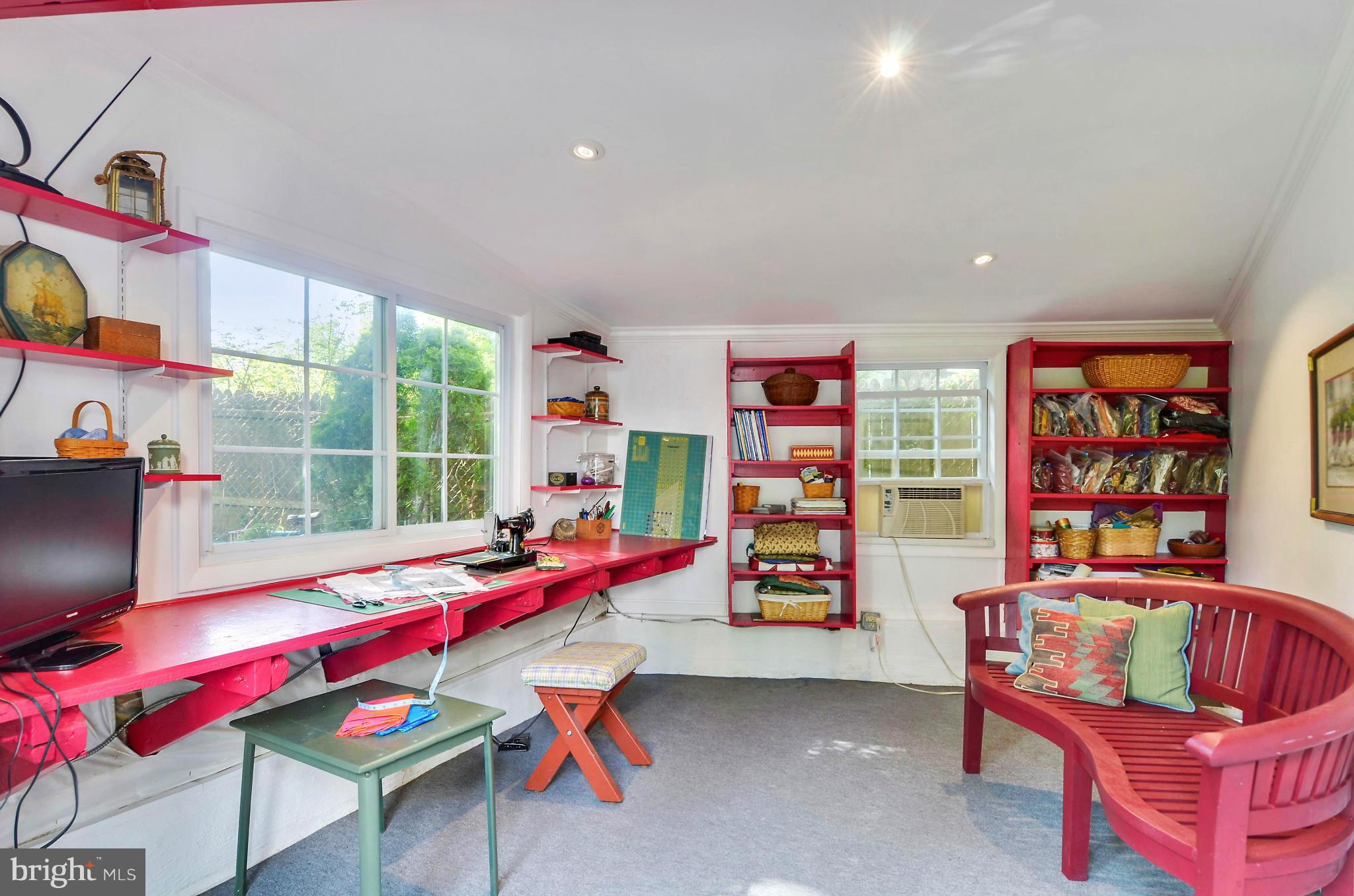 KENSINGTON - Residential