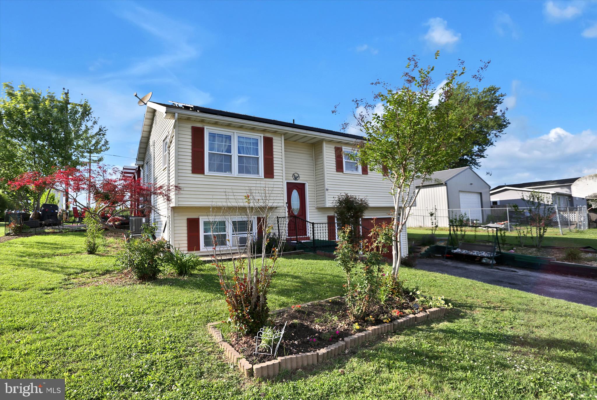 SUNRISE ACRES - Residential