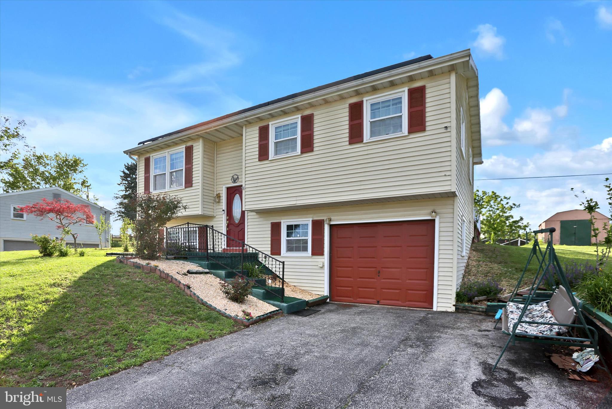 SUNRISE ACRES - Residential