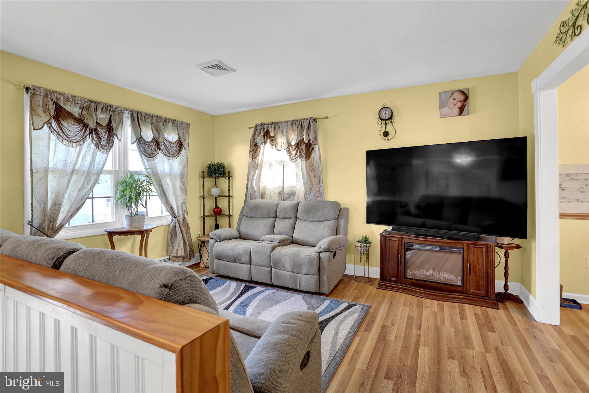 SUNRISE ACRES - Residential
