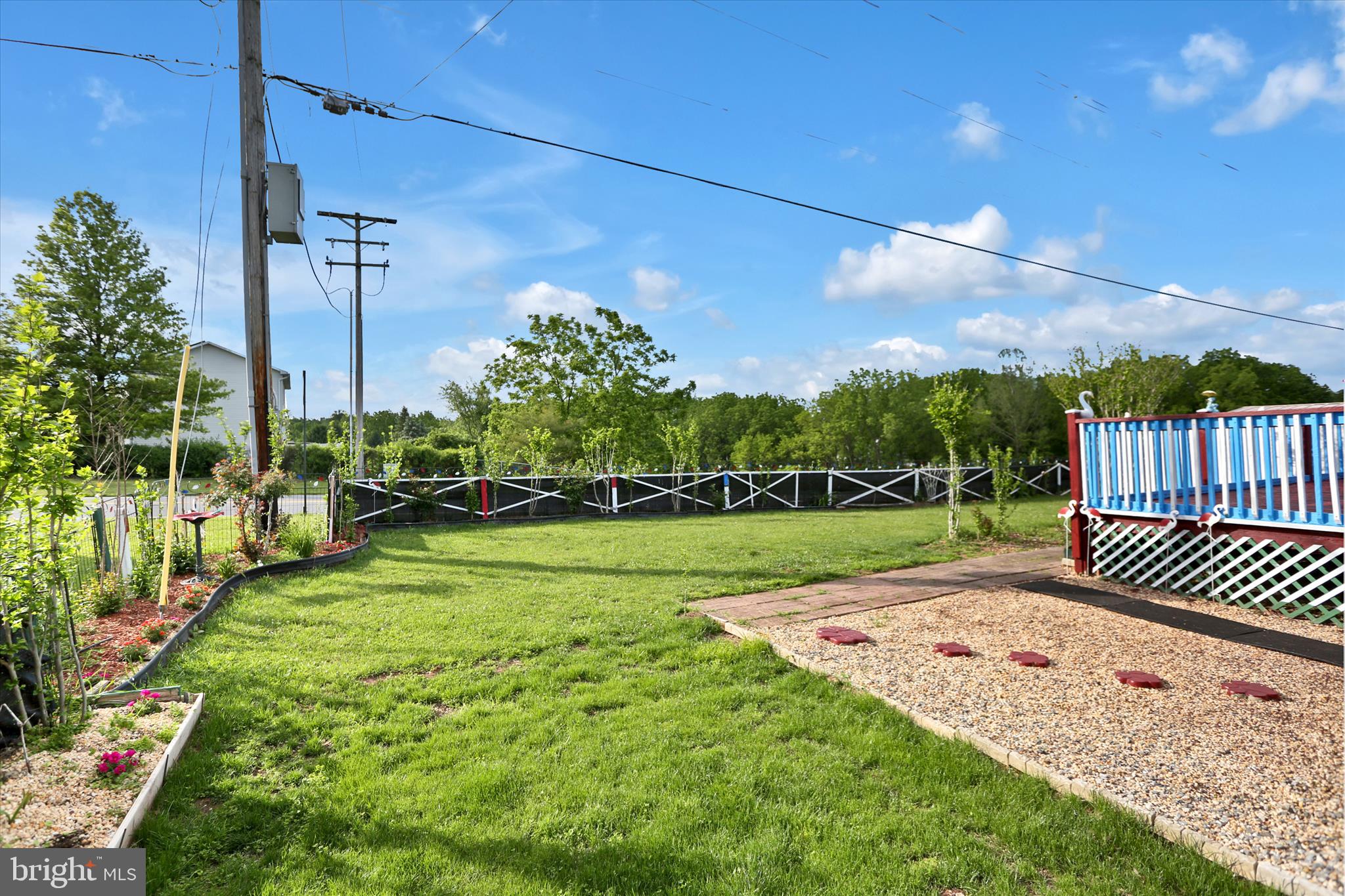 SUNRISE ACRES - Residential