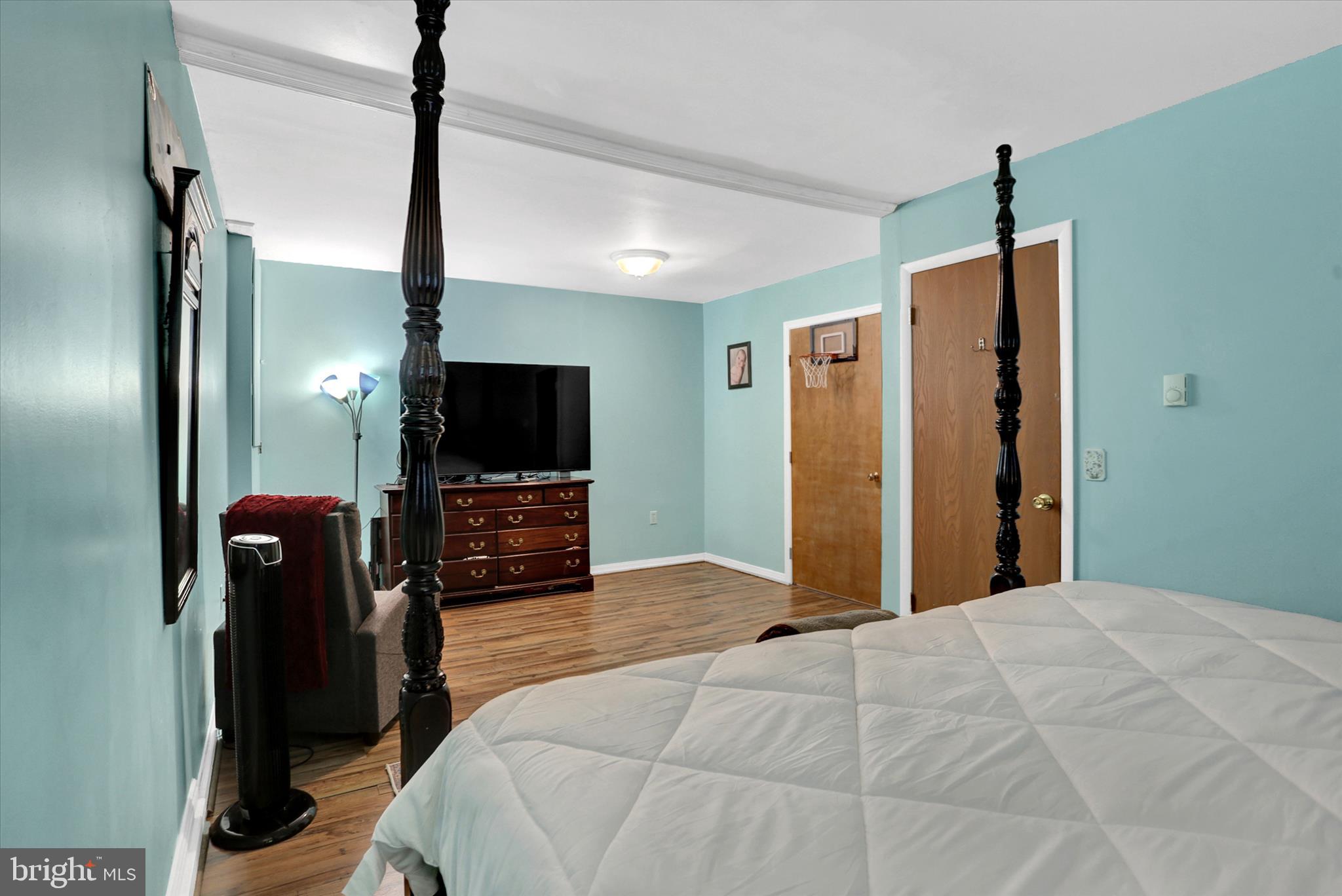 SUNRISE ACRES - Residential