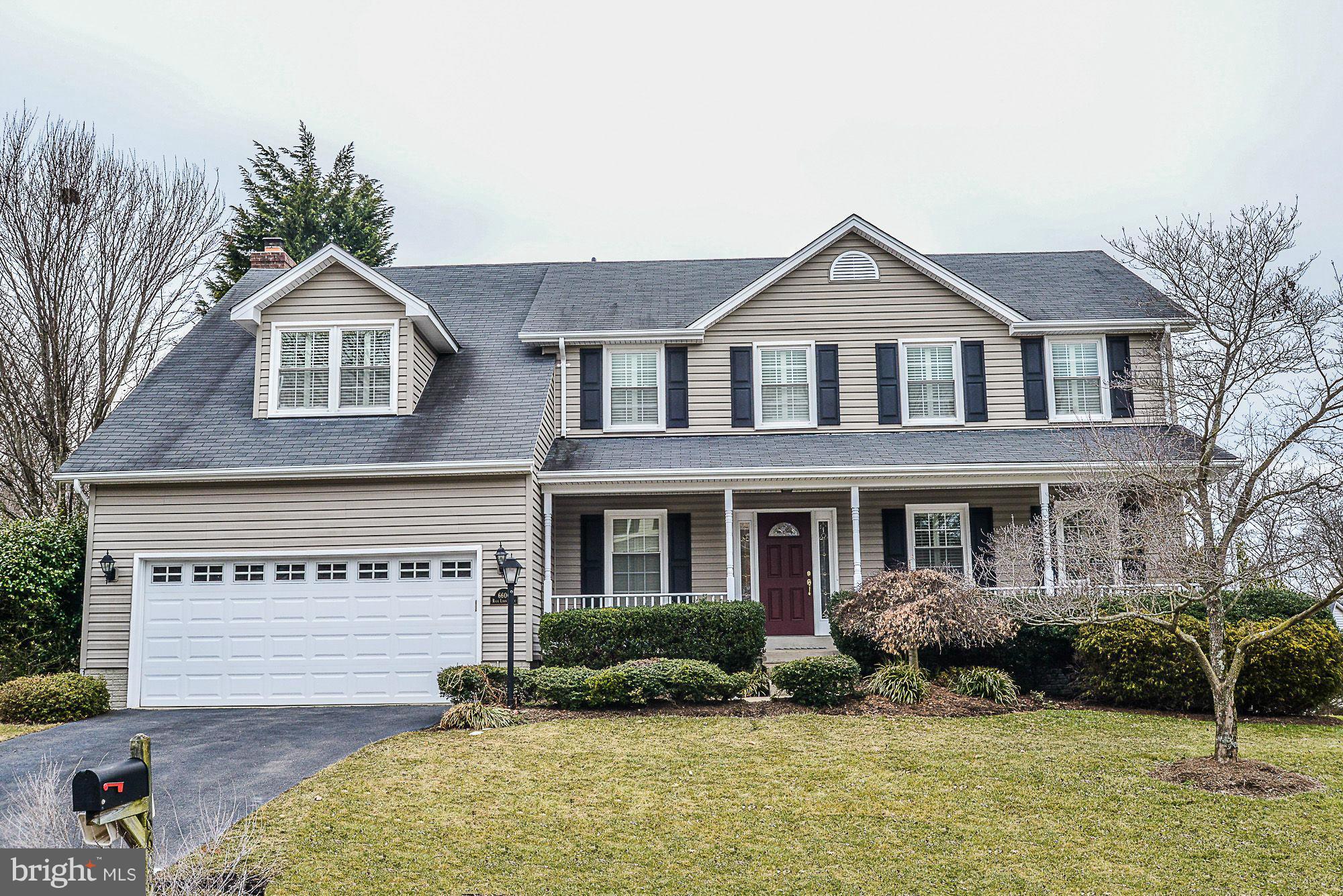 Spacious (over 3,500 fin. sq. ft) 6 Bedrooms, 3.5 Bath move-in ready home. Hardwoods on main, plantation shutters throughout. Kitchen w/breakfast area overlooking family room with Pella doors leading to screened porch and deck. Master Suite w/remodeled bath showcasing frameless shower. Finished walk-up LL w/ BR and full bath. Corner cul-de-sac lot w/ sprinkler system.
