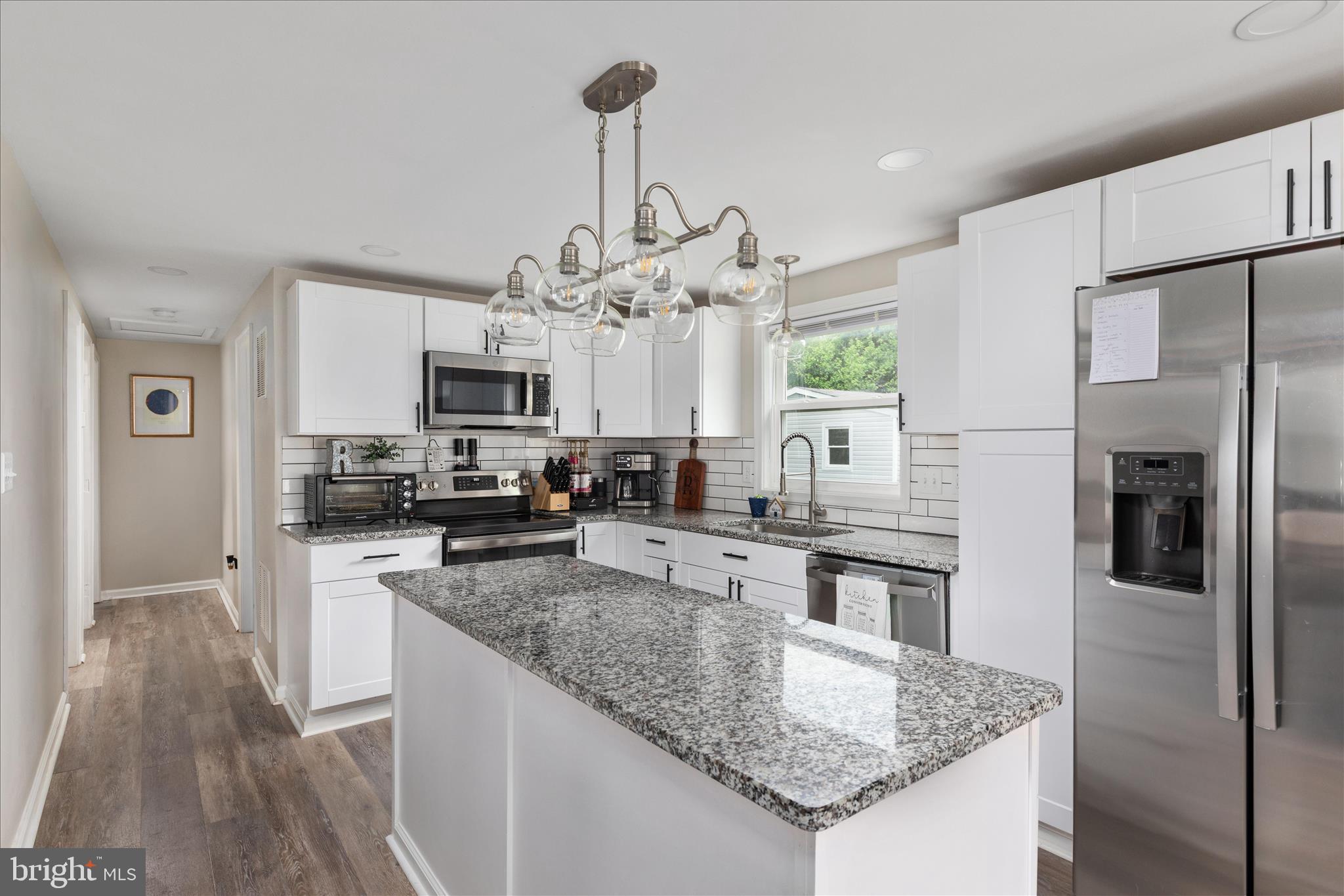 DUTCH LANE - Residential