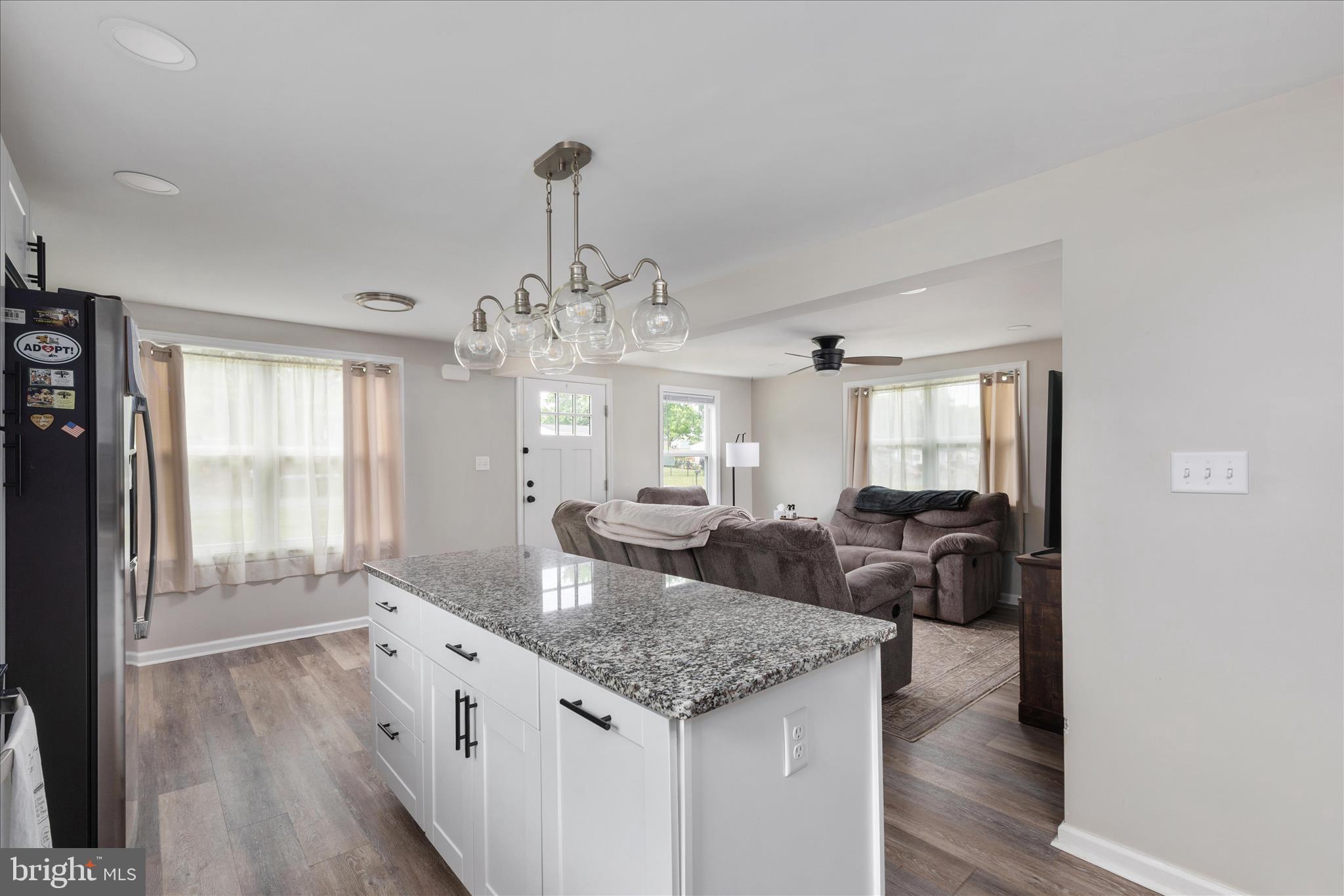 DUTCH LANE - Residential