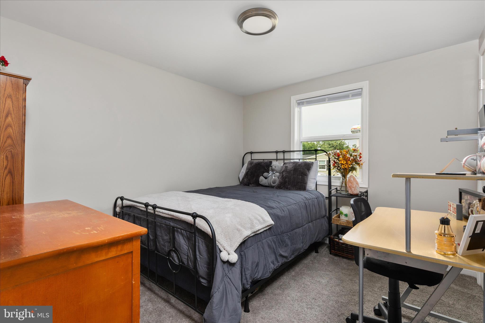 DUTCH LANE - Residential