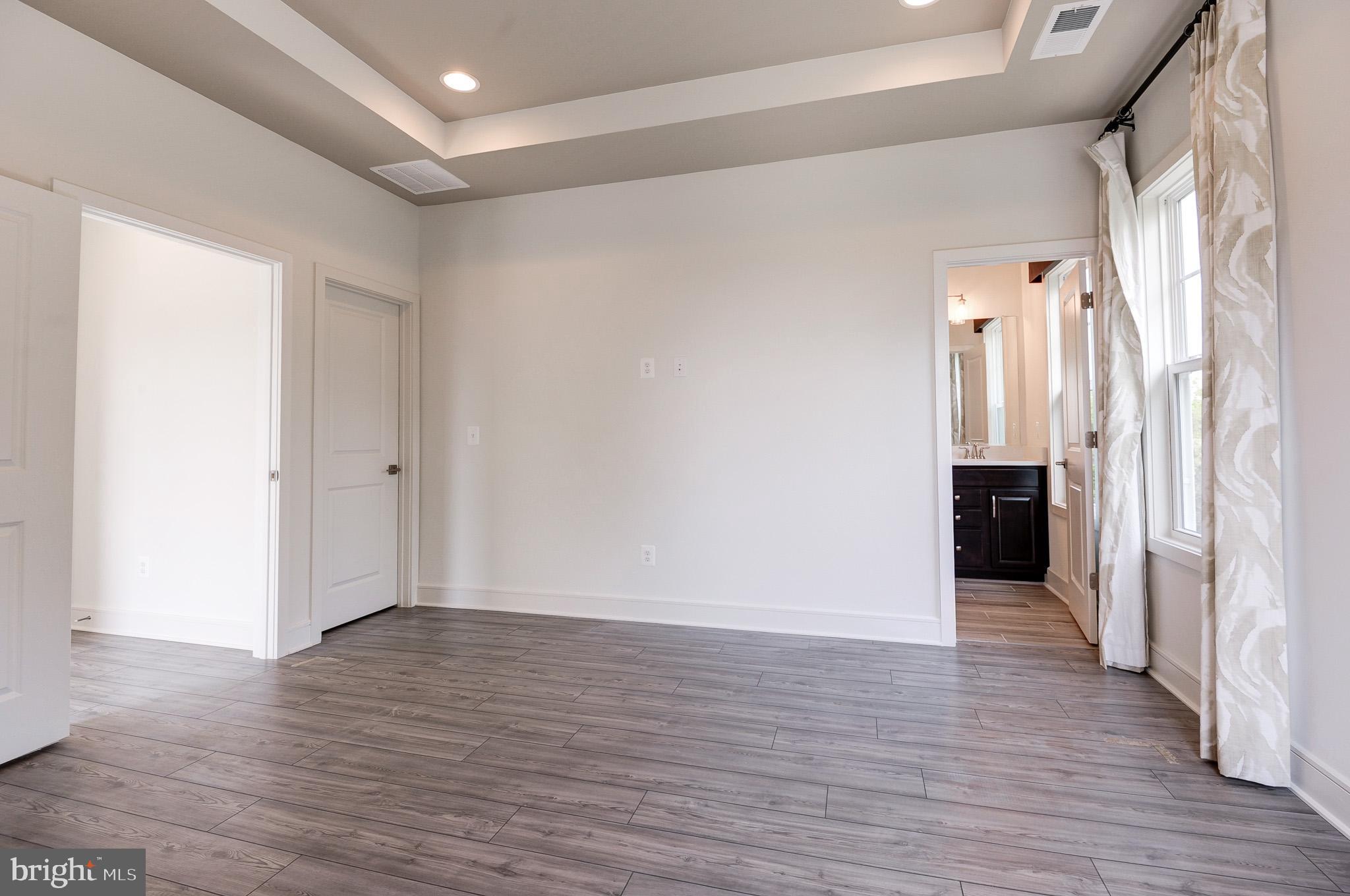 LAKE FREDERICK - Residential Lease