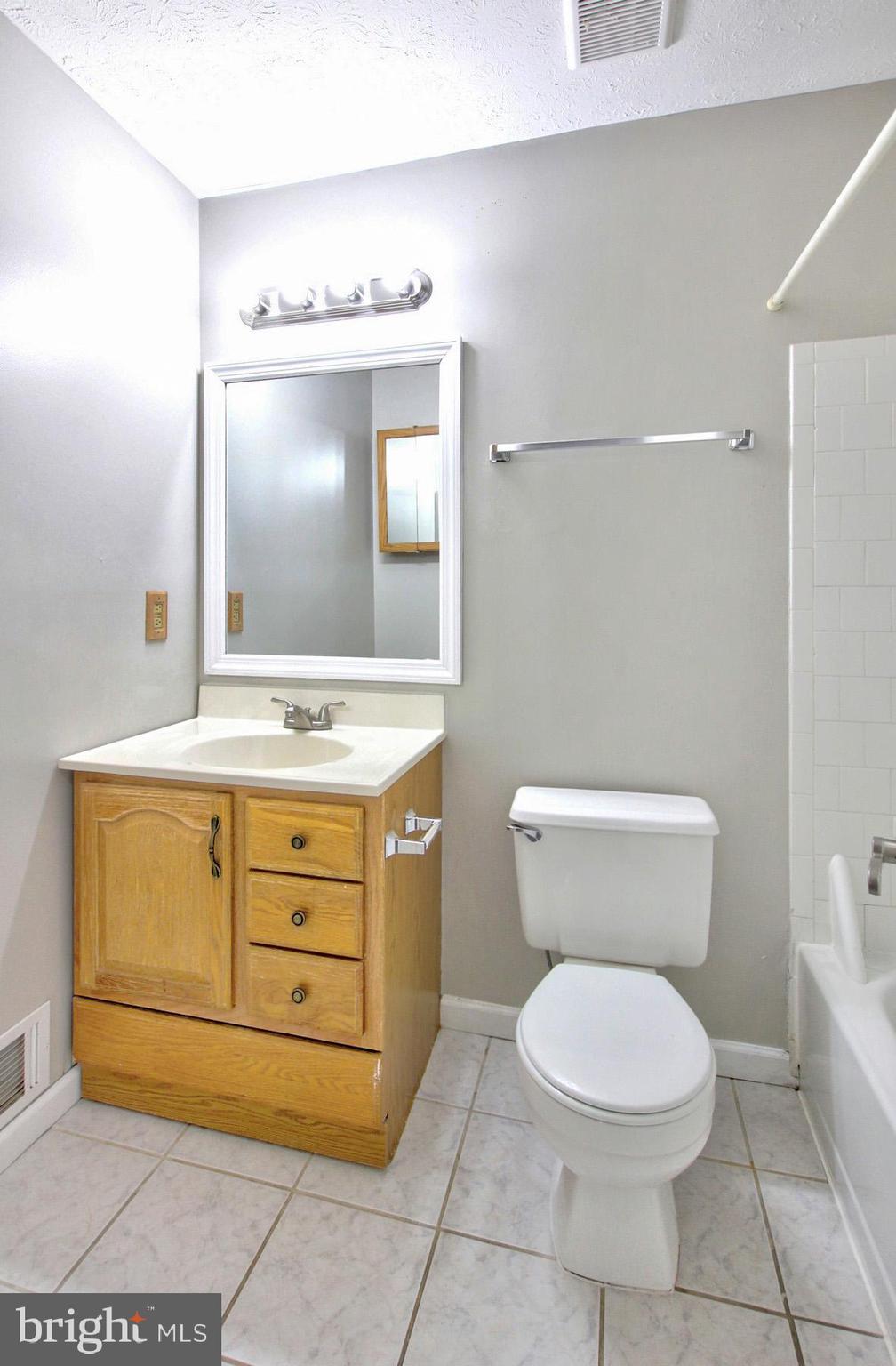 WETHERSFIELD - Residential