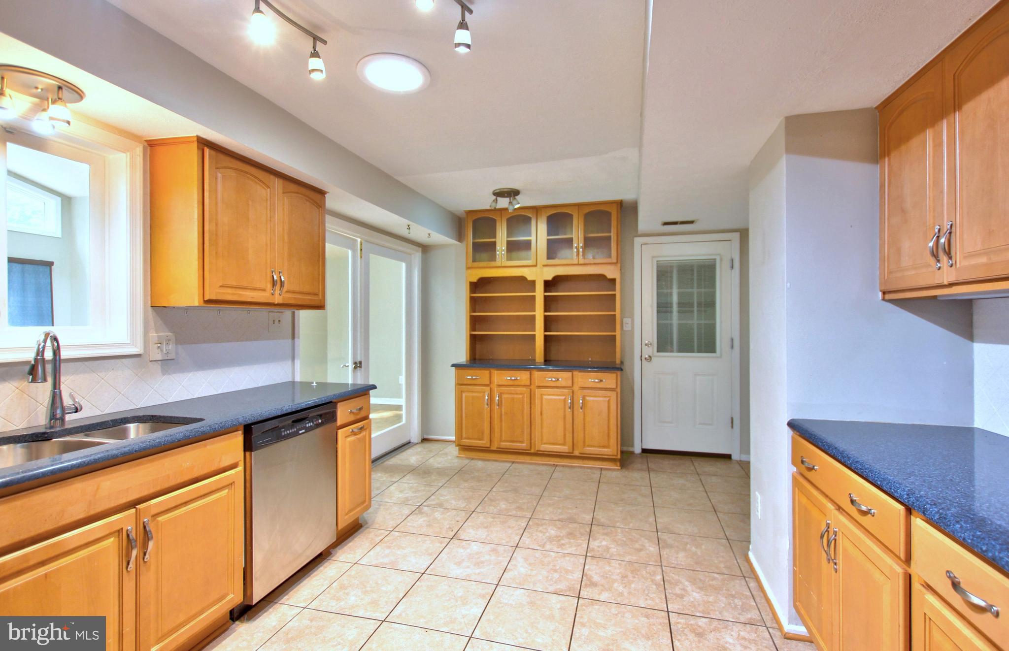 WETHERSFIELD - Residential