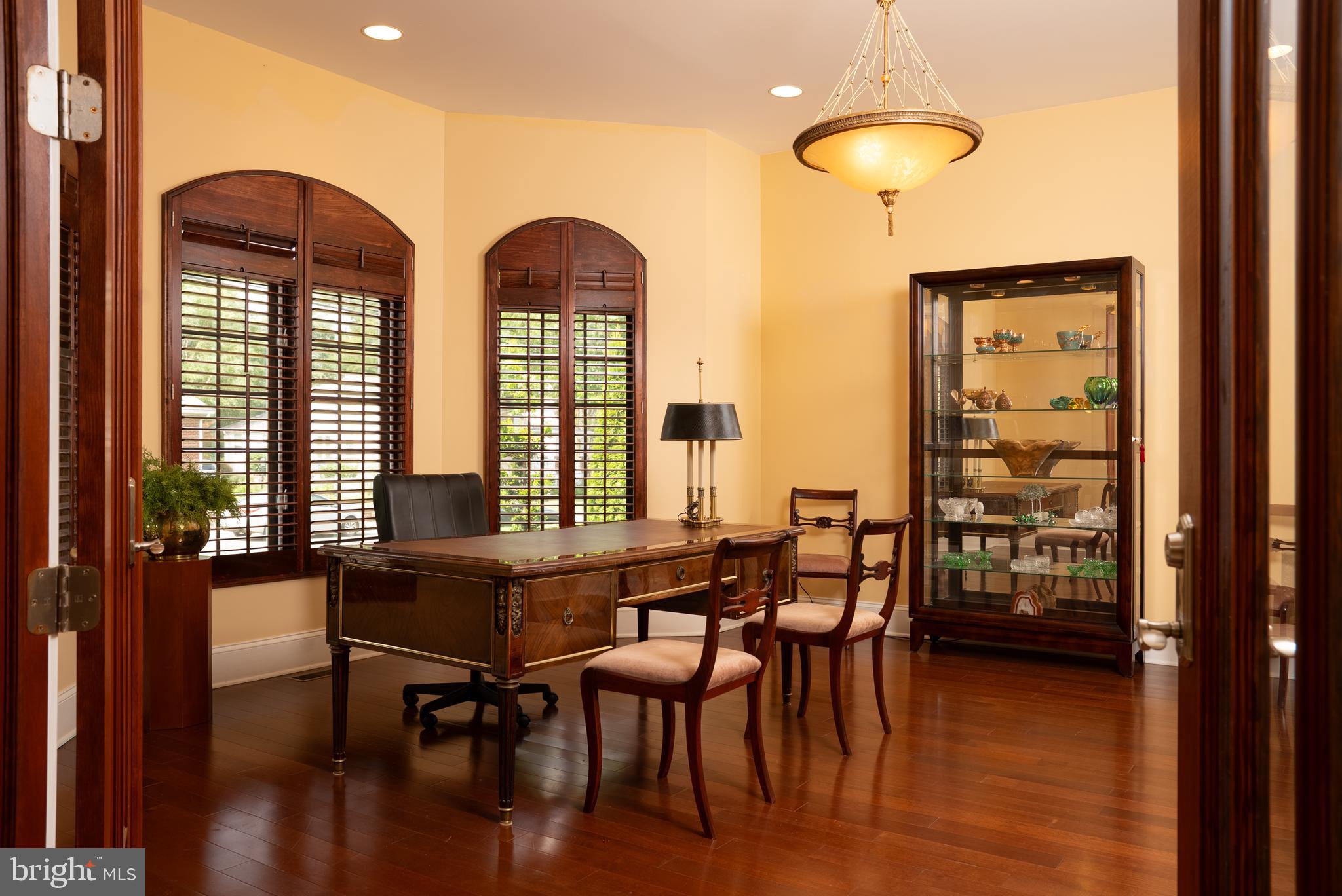 LONE OAK - Residential