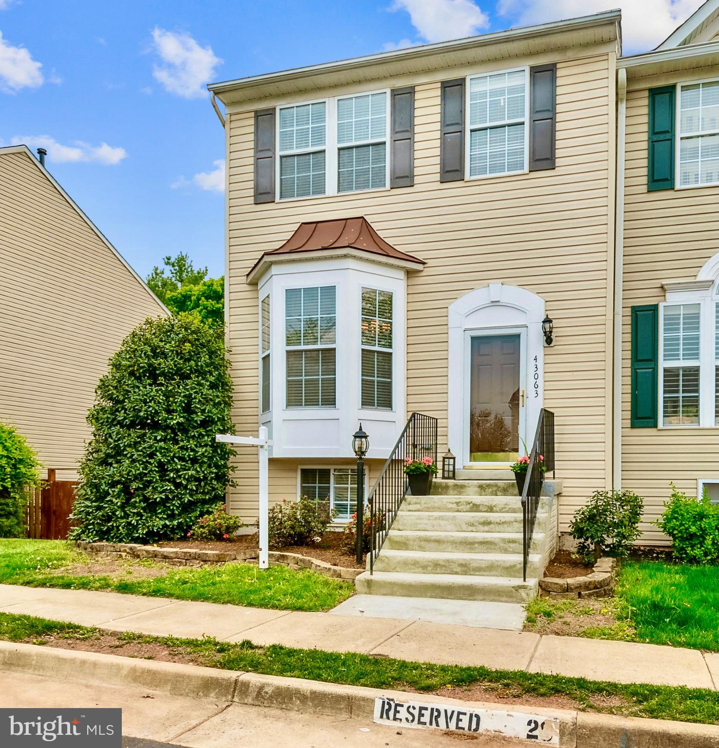 Who wouldn't enjoy an awesome bug-free outdoor space all spring, summer, and fall?  Well, look no further -you have found the right townhome!  A wonderful screened-in porch located off of the dining room and living area is a welcome addition to the home. This immaculate and updated  2400 sq ft, 5 Bedroom, 3.5 Bath end-unit townhome has it all!  The kitchen and the baths are modern and fresh. The kitchen has quartz countertops, SS appliances, and a beautiful backsplash throughout. The open floor plan on the main level allows a free flow from room to room.  Hardwood floors and ceramic tiles are found throughout the main level, and the upper and lower levels have fresh carpeting. This home also has neutral paint throughout. The updates and mechanicals are all newer -2015, 2016, 2017. The roof was replaced in 2009.
 The outside area is a wonderful extension of the living area -the private screened-in porch feeds to an expansive deck with stairs down to the fenced backyard and to a patio off of the walk-out recreation room. Worried about storage and closet space? Worry no more! A large storage shed is located in the backyard, storage rooms are found on the lower level, and the primary bedroom suite has two large walk-in closets and a bright spa-like bathroom with an oversized walk-in shower and a tub. All other bedrooms have a generous closet - one has an enormous walk-in closet/storage, as well. You won't want to miss this townhome, conveniently located off River Creek Parkway.  One reserved parking space and plenty of visitor spaces throughout the community. Enjoy Potomac Station amenities, which include an association park with a playground, two tennis courts, one basketball court, and a picnic pavilion with grills. Additionally, there are five other tot lots throughout the community and a walking path down toward Goose Creek. Enjoy the junior Olympic-sized pool located at the clubhouse too! This location is fantastic with quick access to major commuter routes, dining, retail, and outdoor recreation!