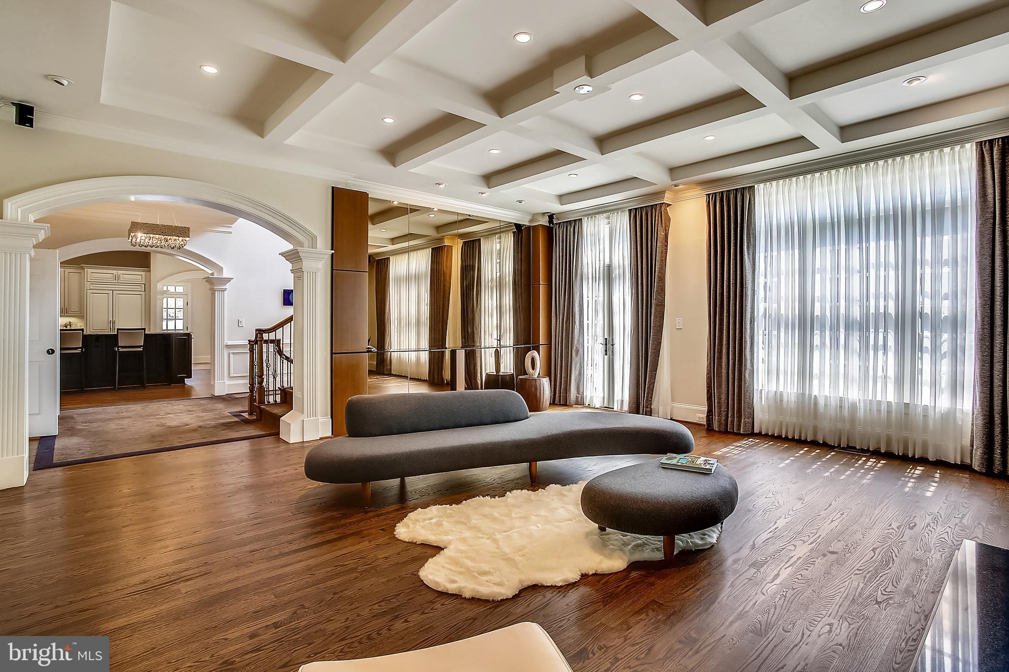 INGLESIDE - Residential