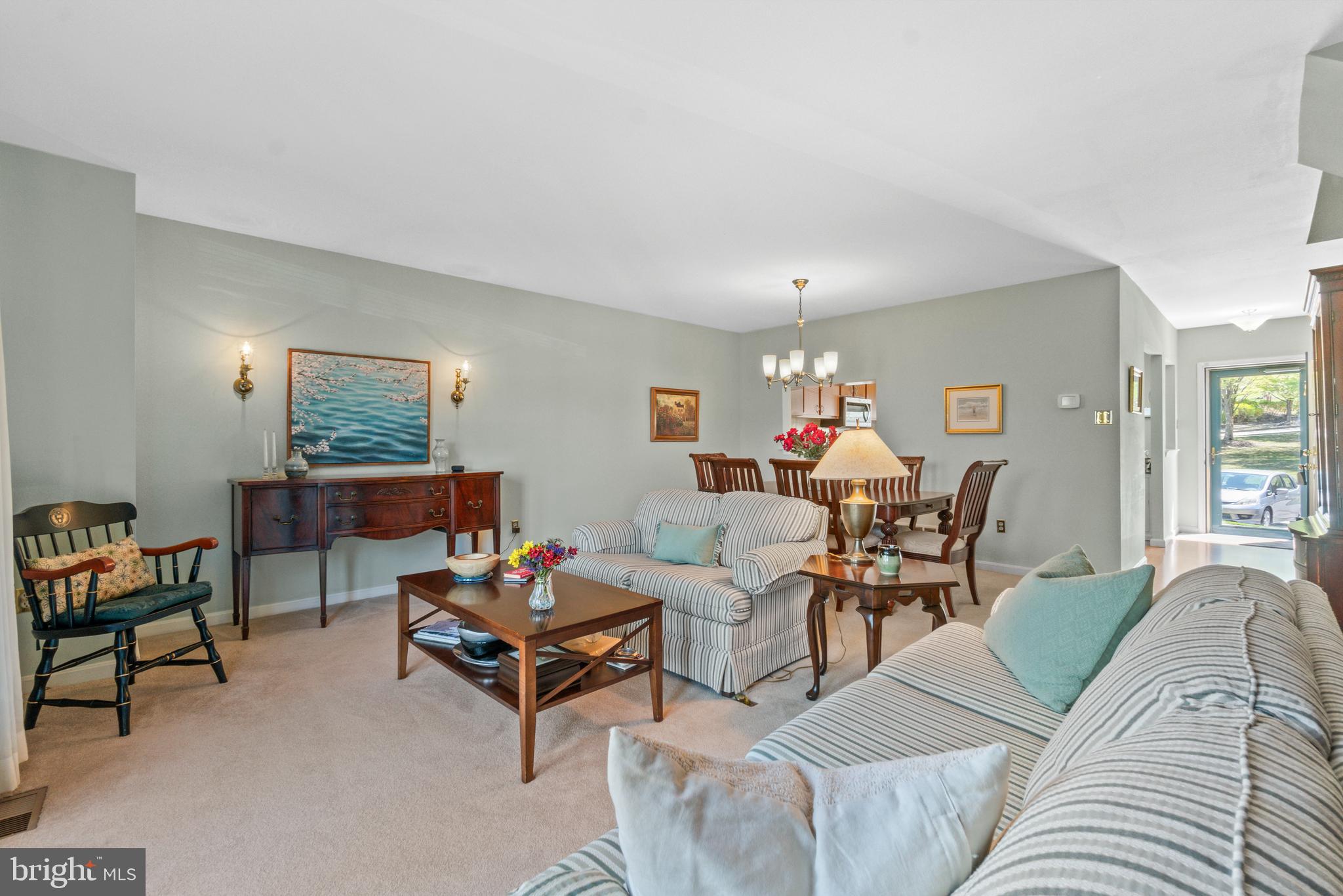 CROMWELL STATION - Residential