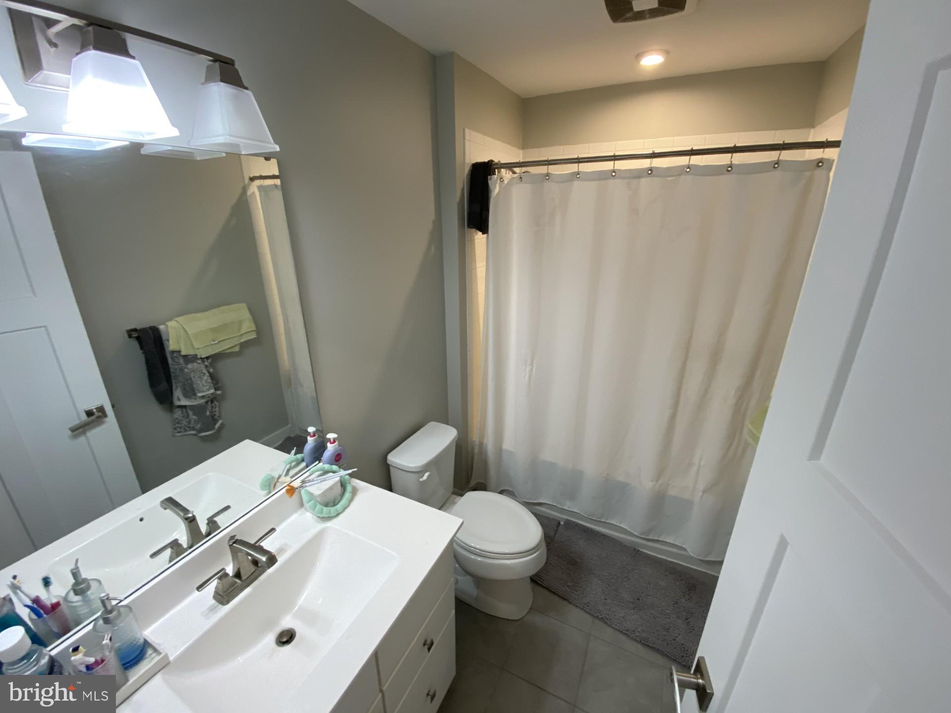 SINCLAIR SPRINGS - Residential Lease