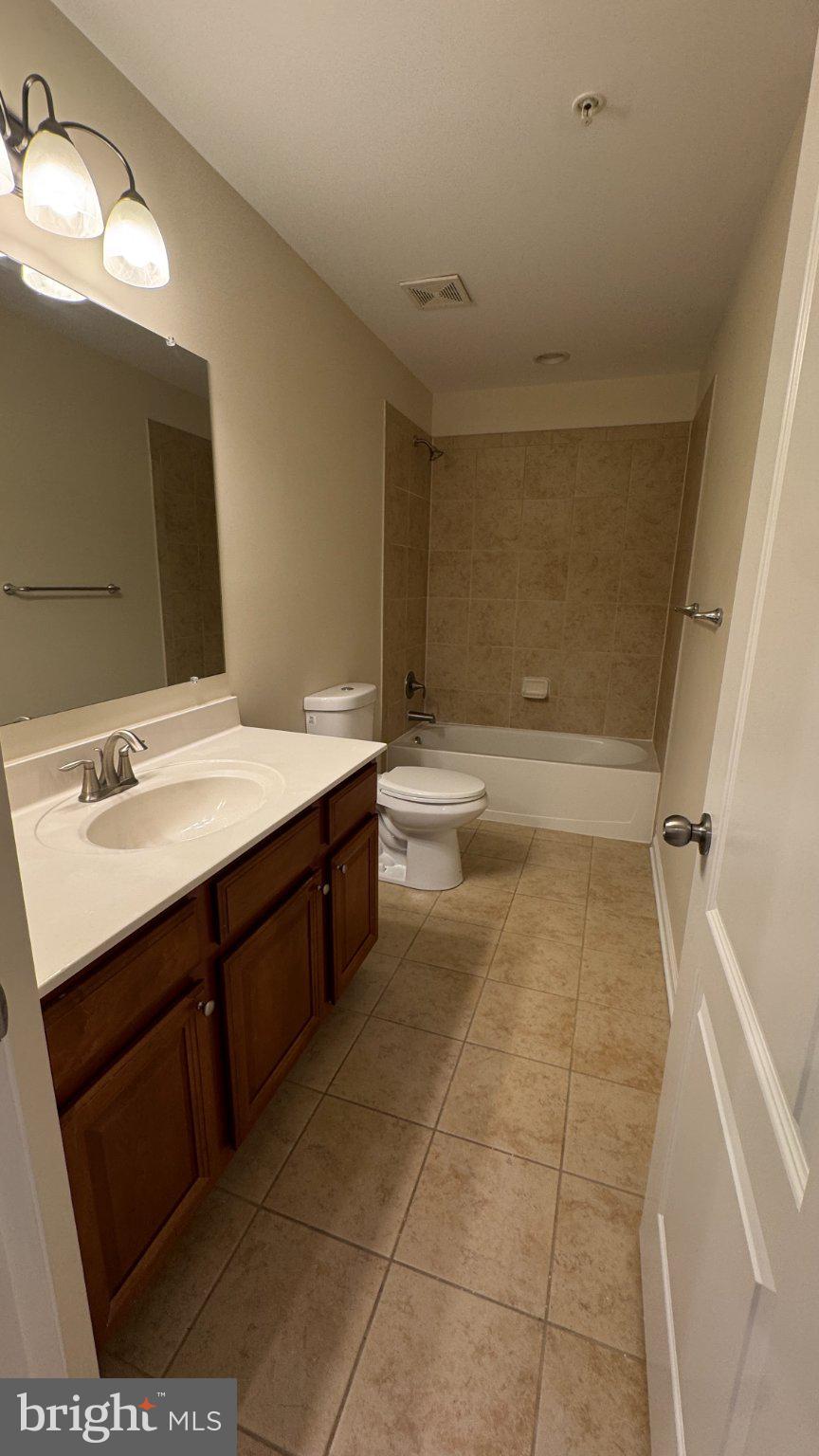 ST. CHARLES, GLENEAGLES SOUTH - Residential
