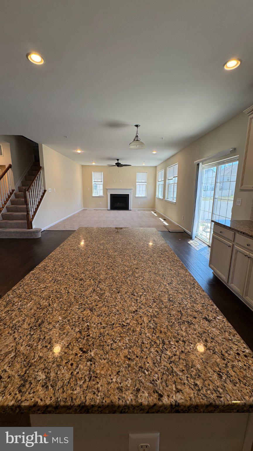 ST. CHARLES, GLENEAGLES SOUTH - Residential