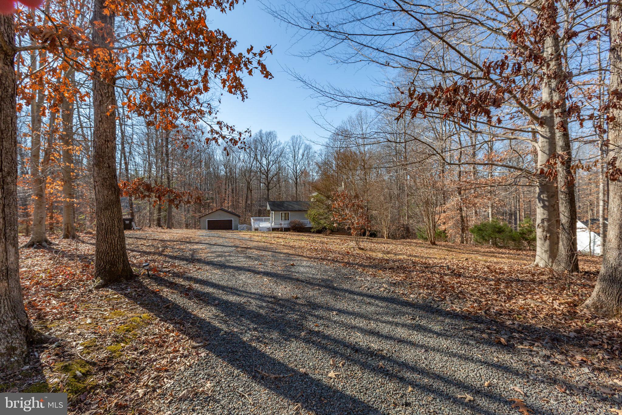 ROLLING WOODS - Residential