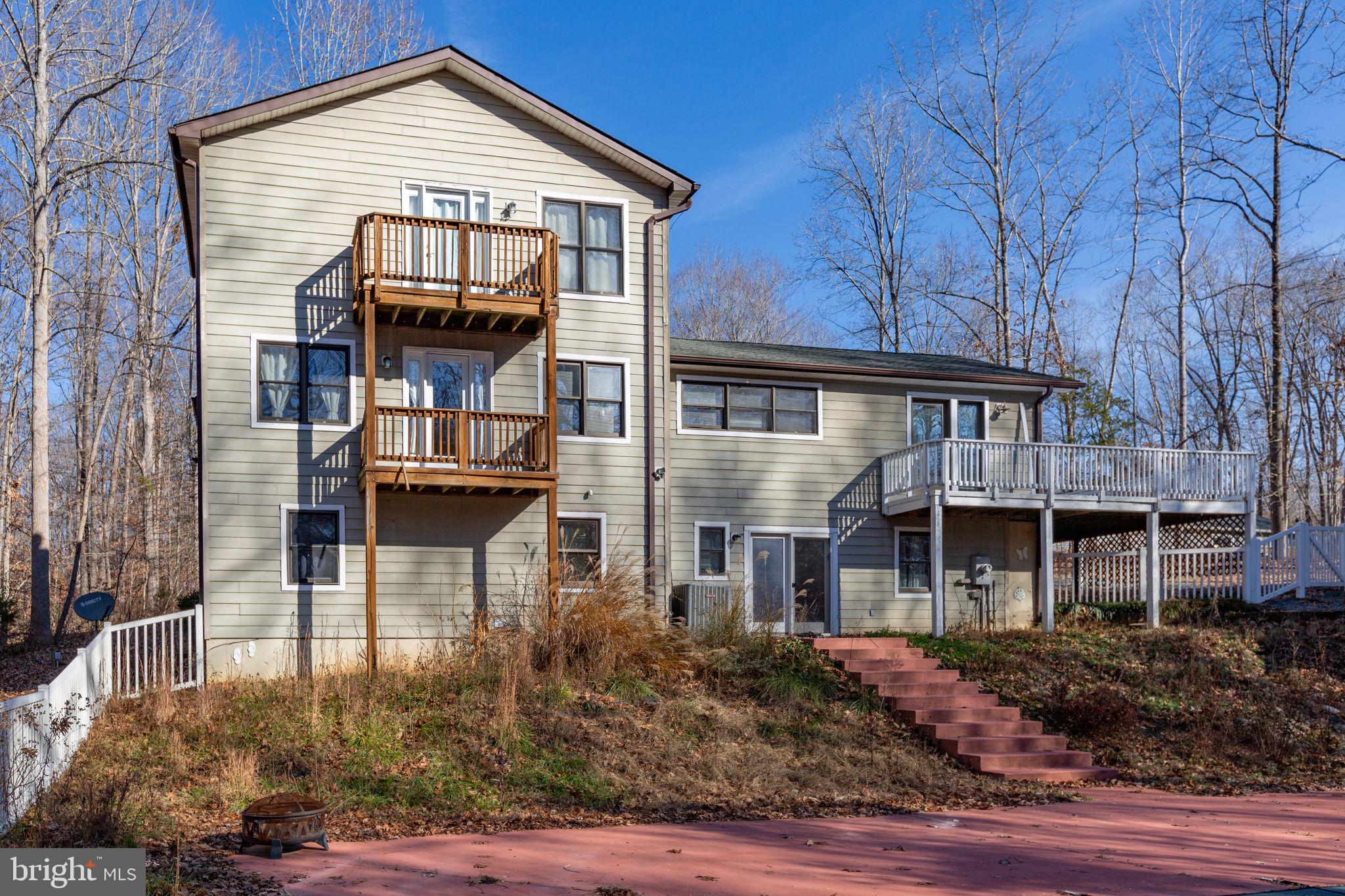 ROLLING WOODS - Residential