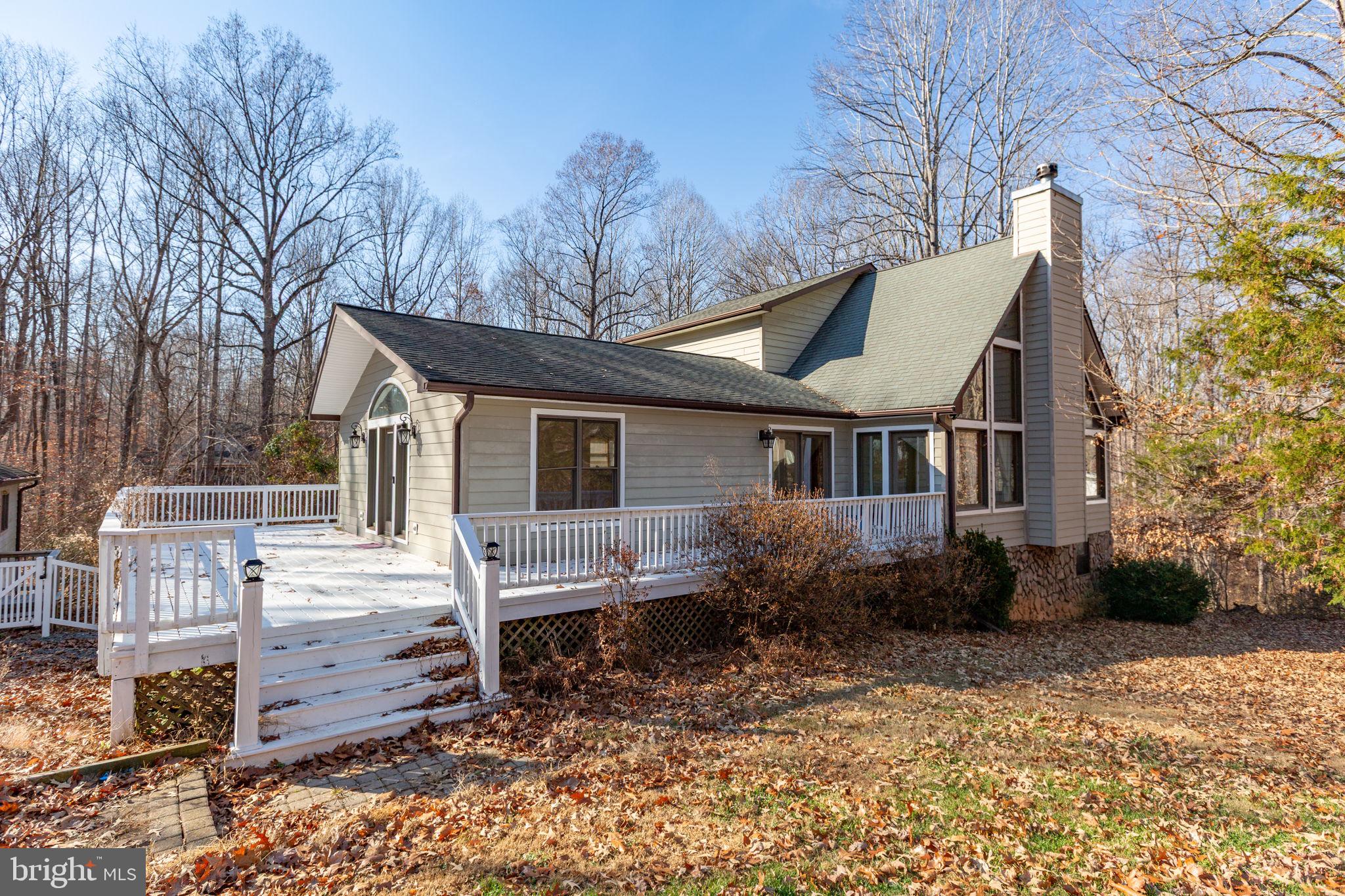 ROLLING WOODS - Residential
