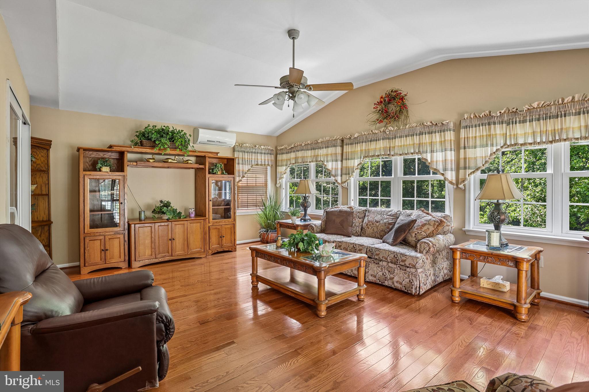 JUDSON MDWS - Residential