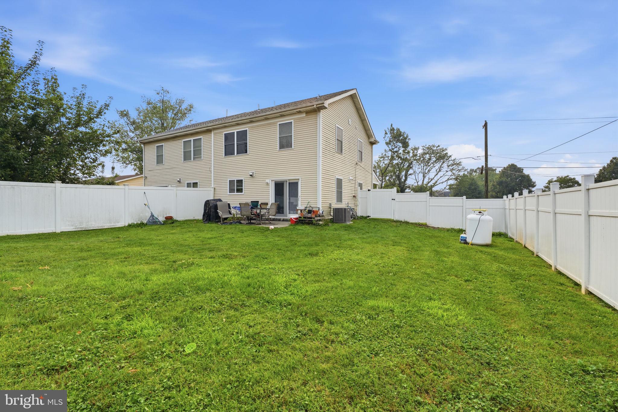 NORTH HILLS - Residential