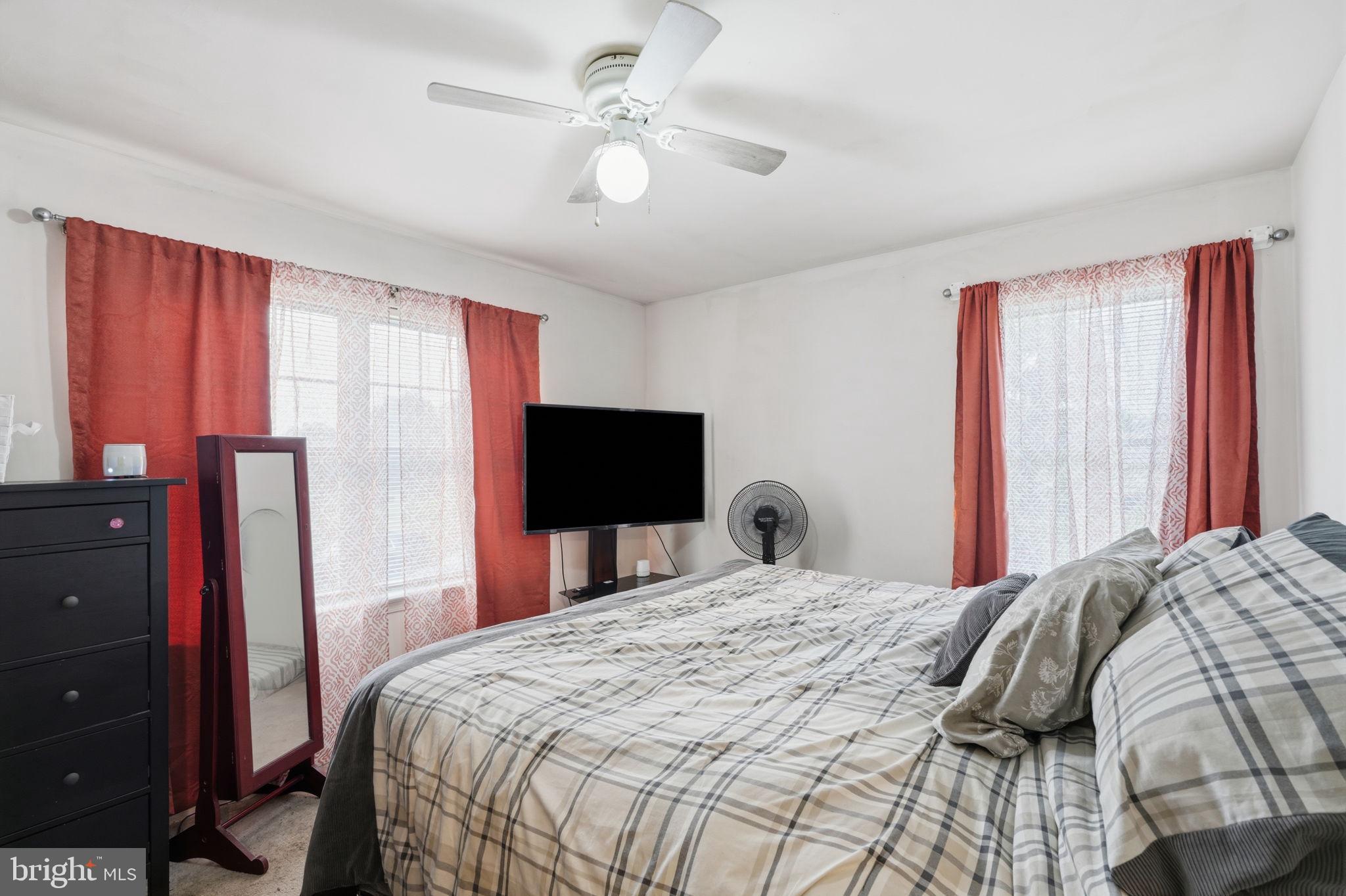 NORTH HILLS - Residential