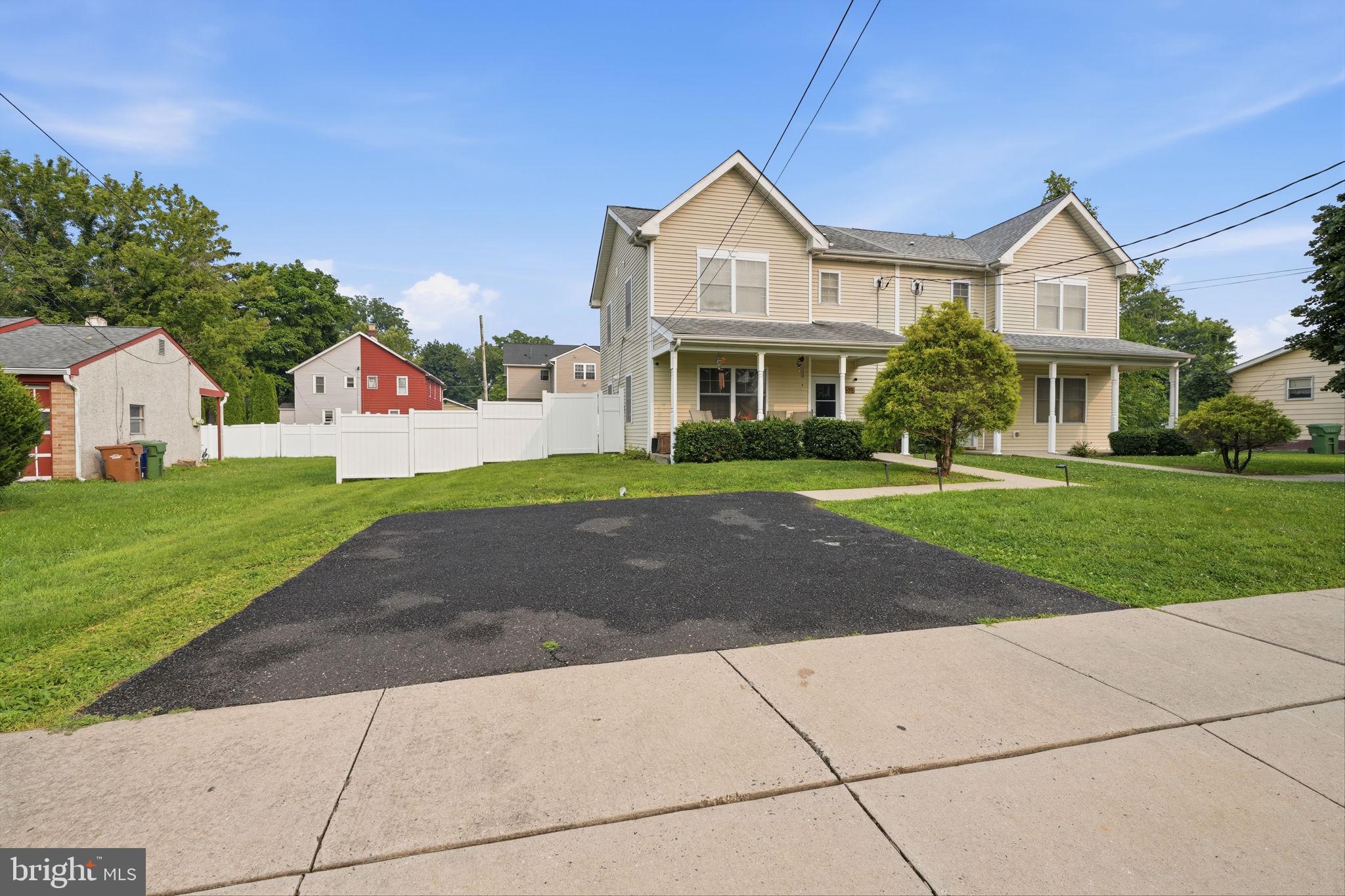 NORTH HILLS - Residential