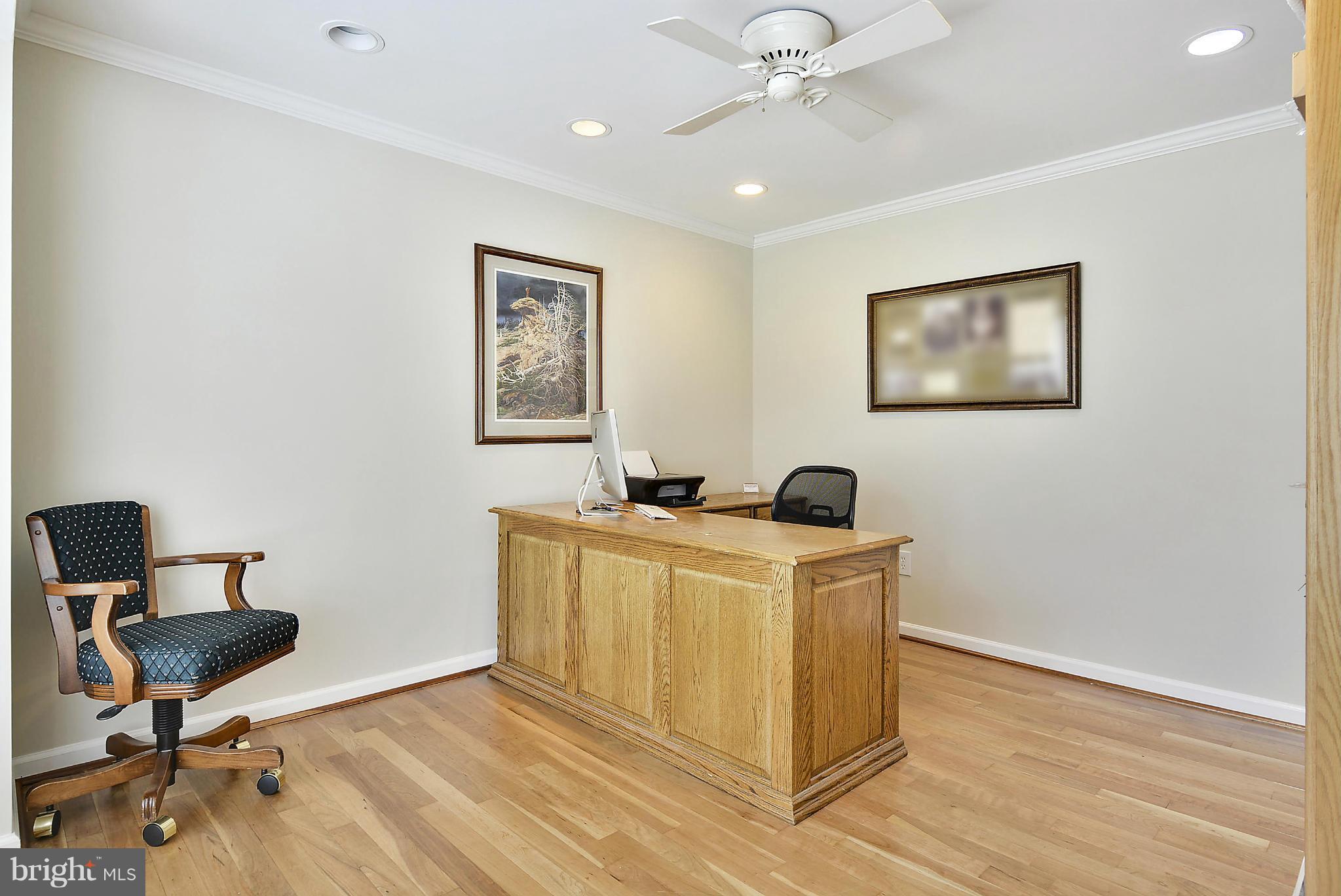 PT ROCKVILLE OUT RES - Residential