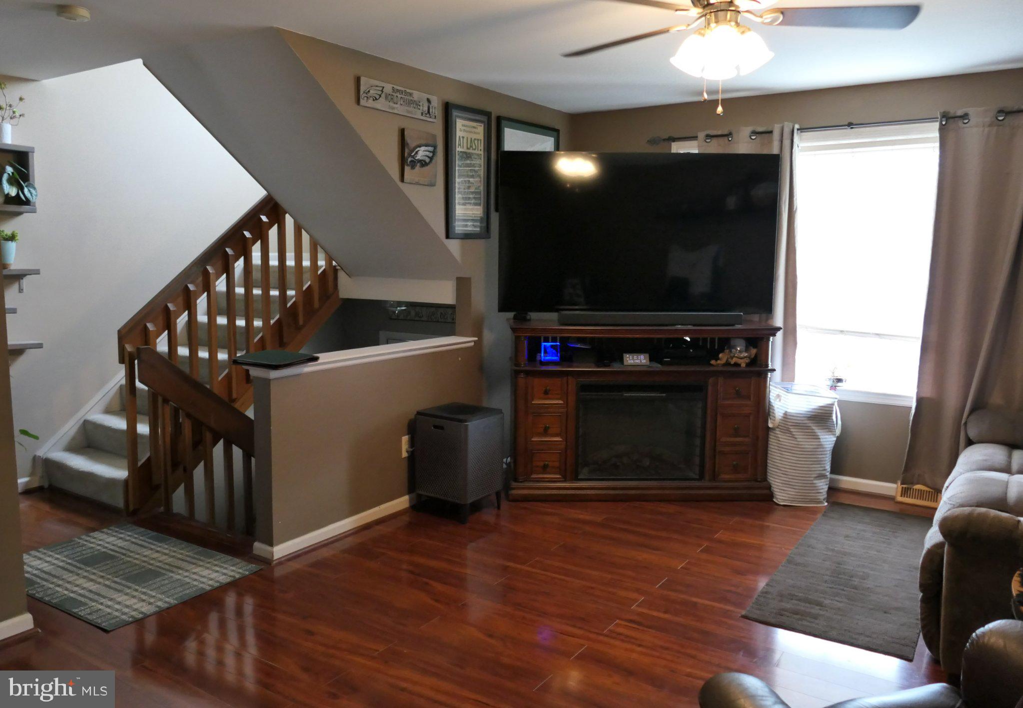 RIDERS WAY - Residential