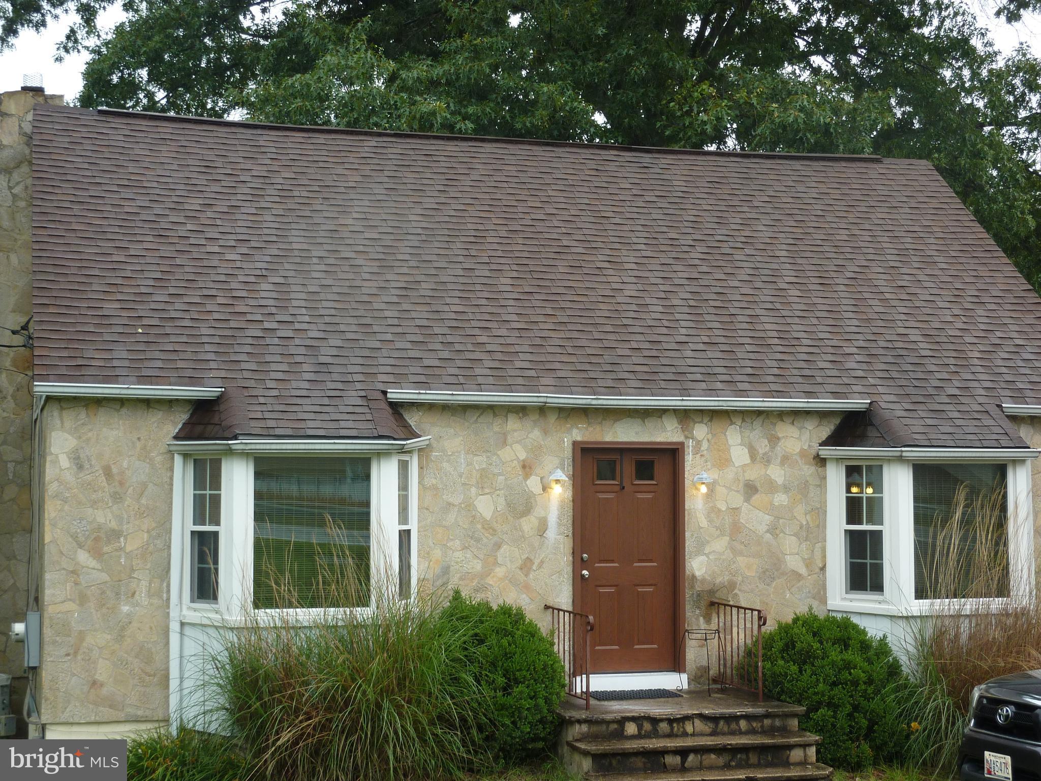 Home is situated on an acre lot. Features 3 bedrooms, 2 1/2 baths, large kitchen, separate dining room and first floor laundry room. Home is in need of a little TLC. Conventional financing or cash only. Being sold "AS IS"