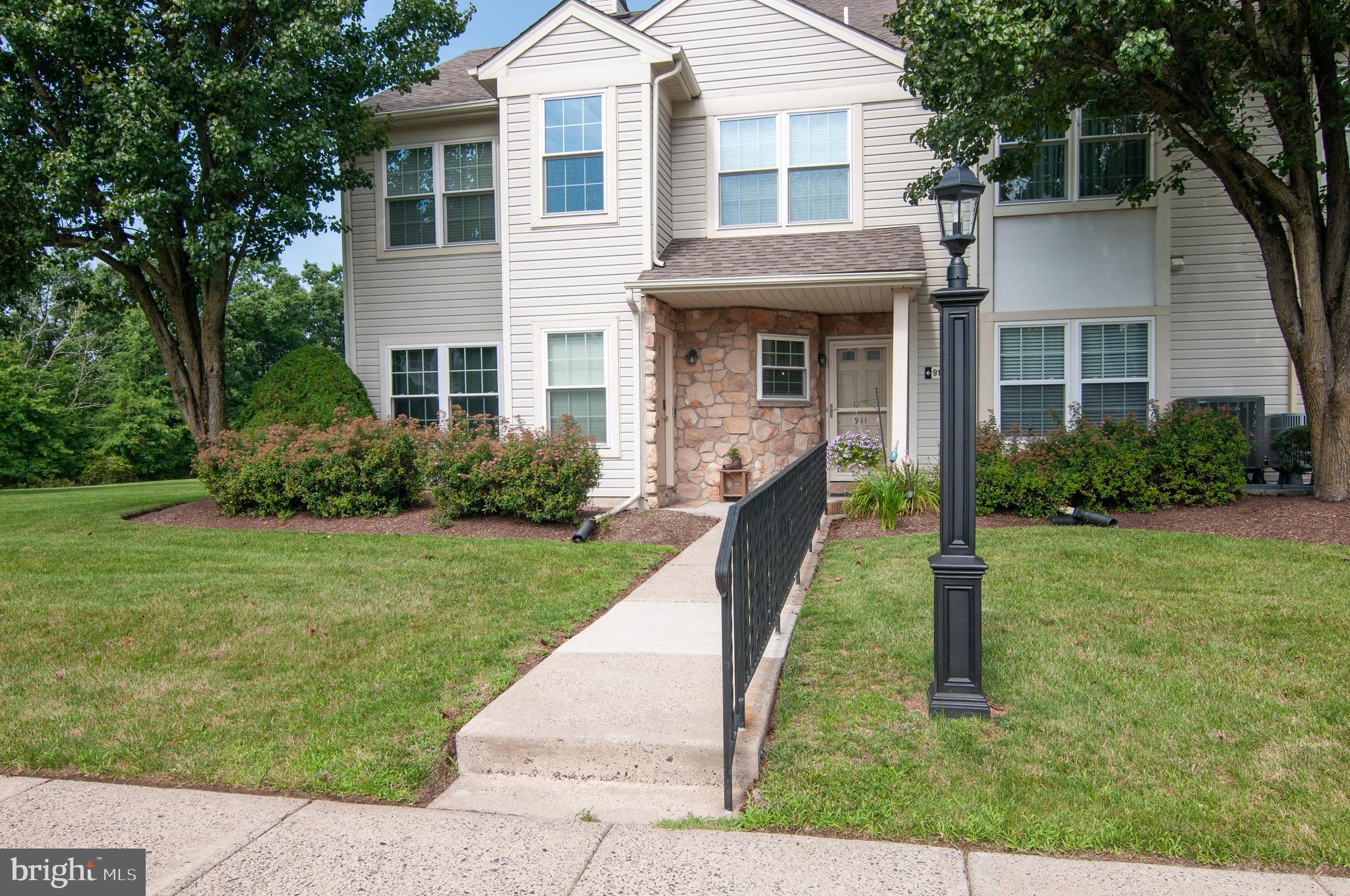 WILLOW STREAM - Residential