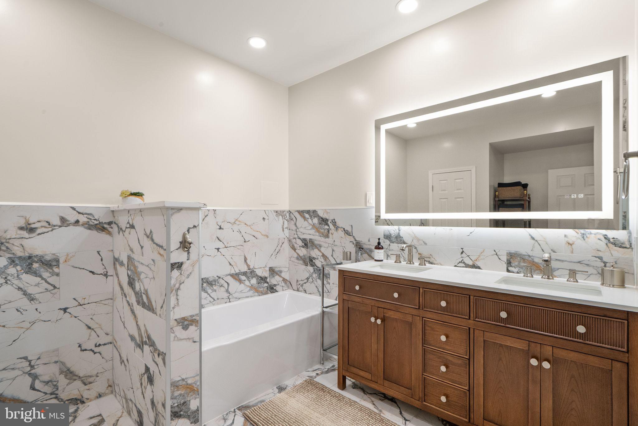 BEACH MILL HILL - Residential