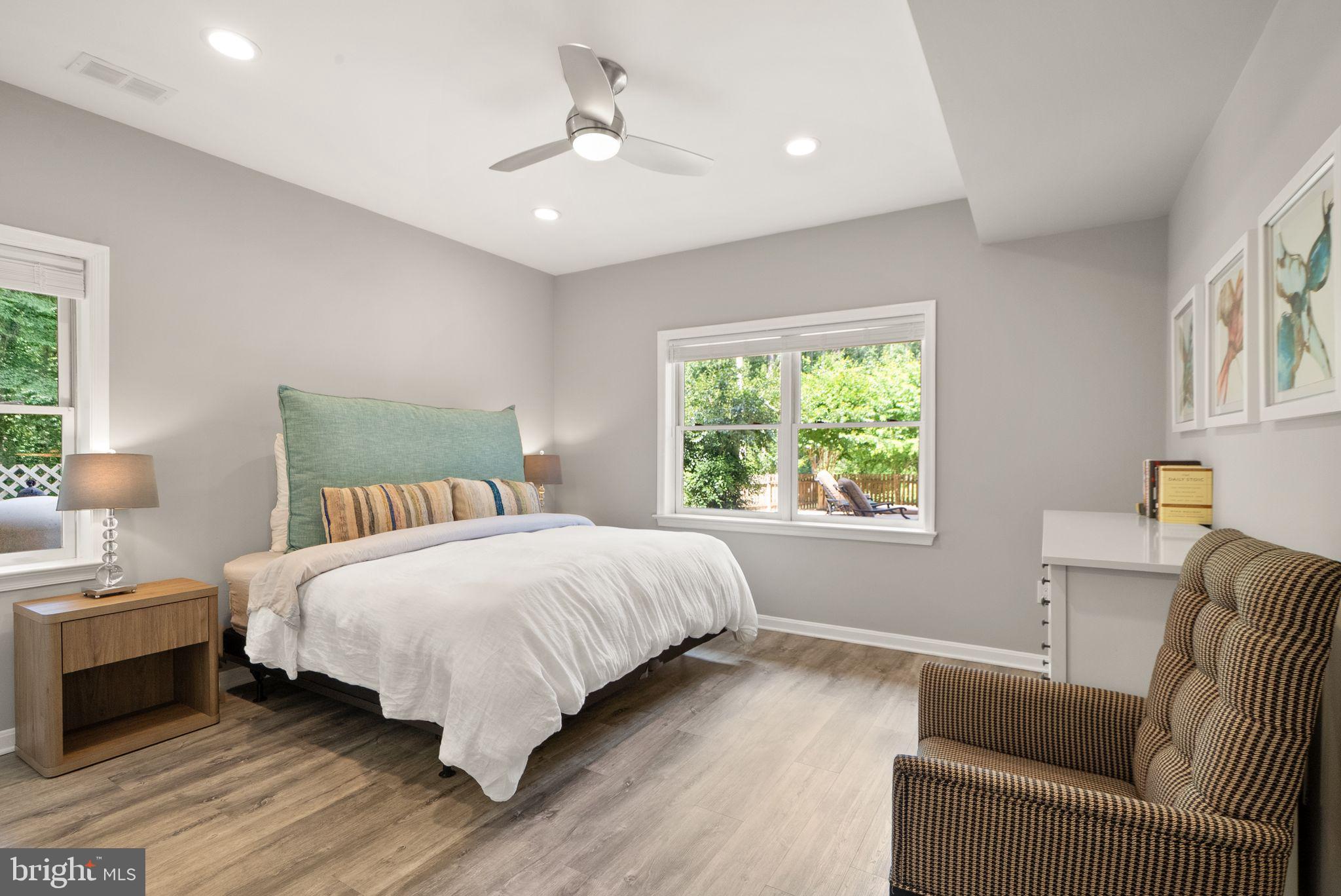 BEACH MILL HILL - Residential