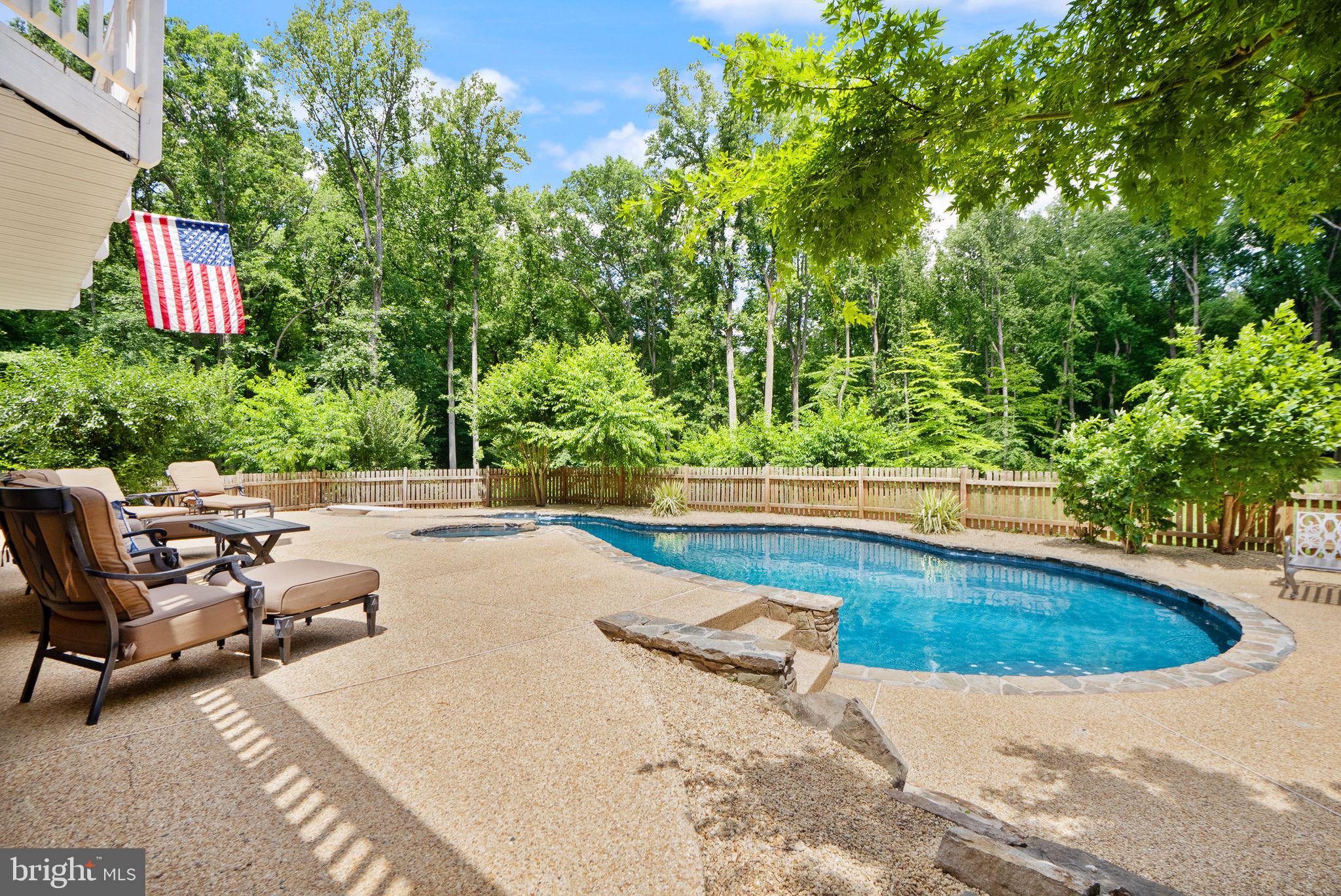 BEACH MILL HILL - Residential