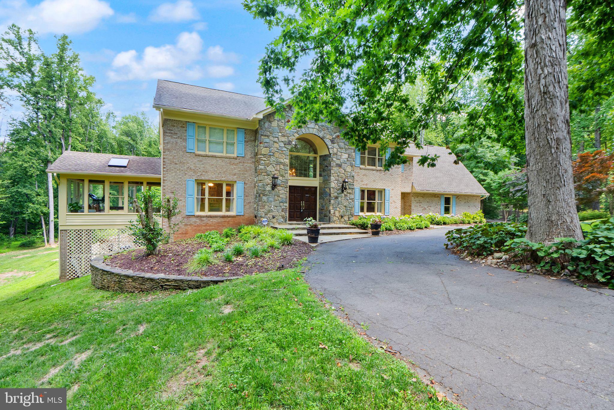 BEACH MILL HILL - Residential