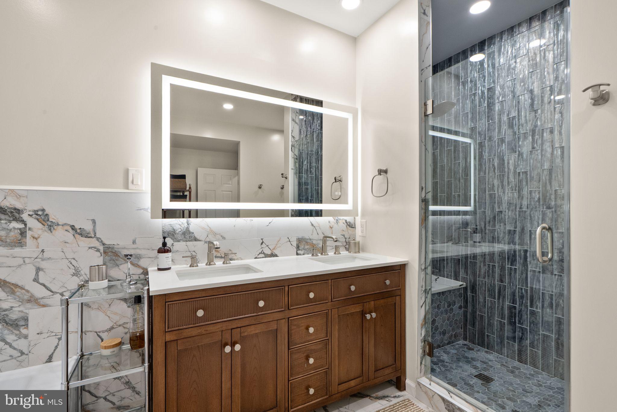 BEACH MILL HILL - Residential