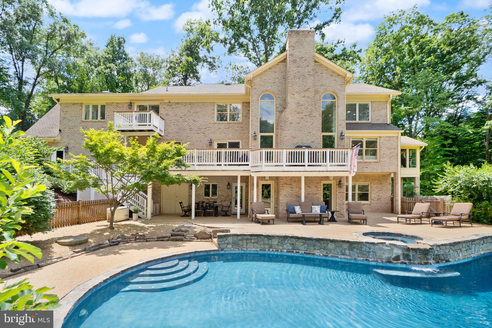 BEACH MILL HILL - Residential